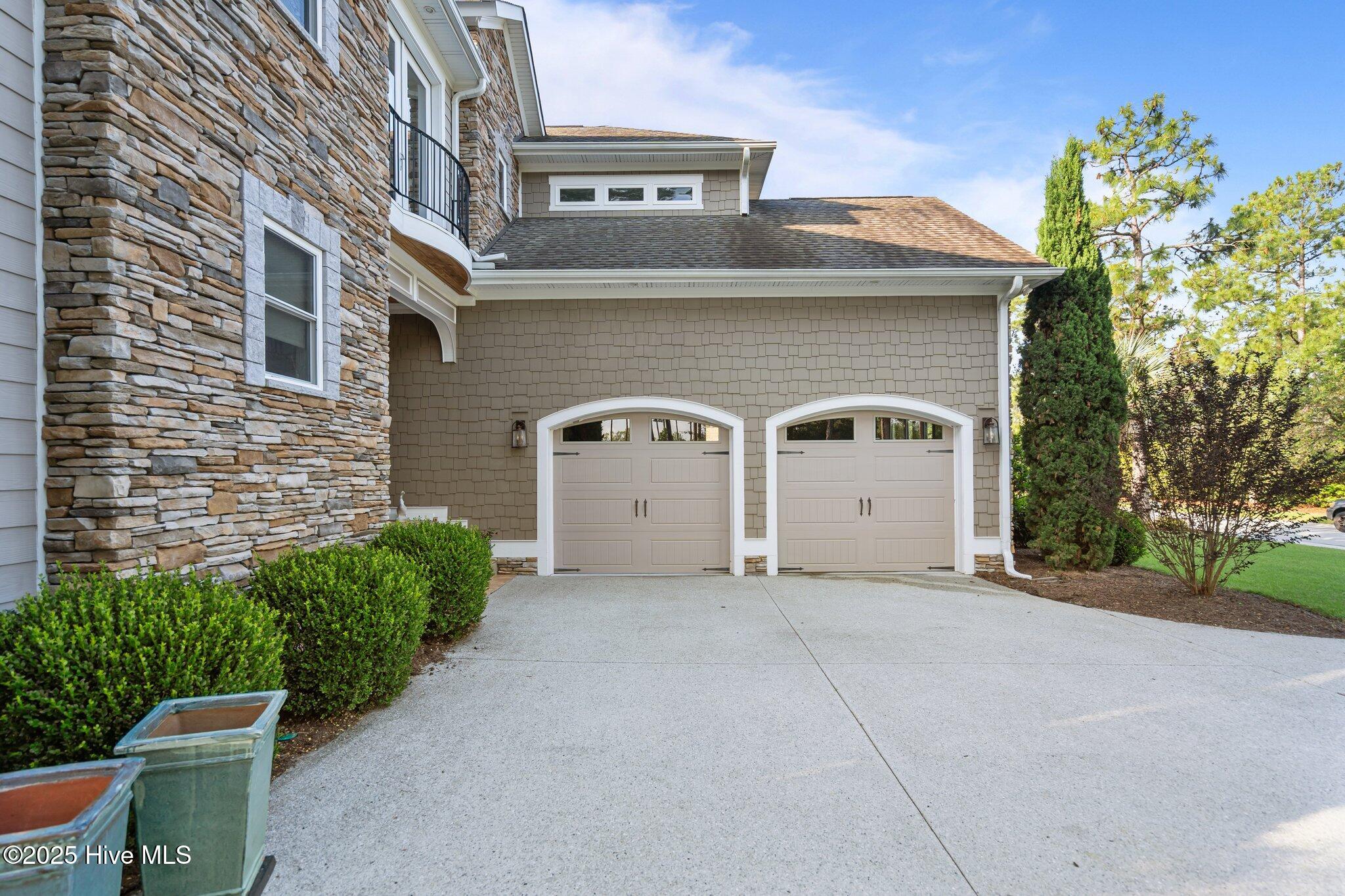 4111 Wyndmere Drive Property Photo 11