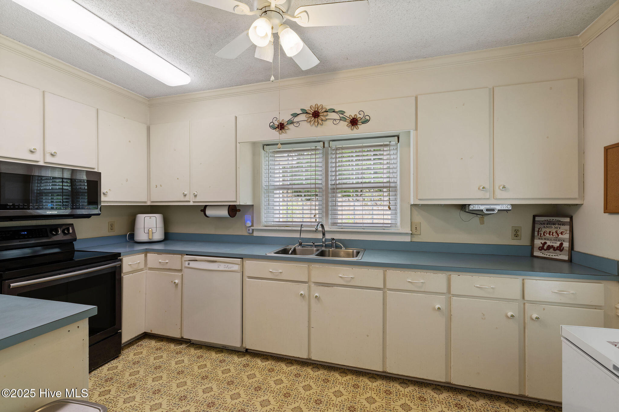 147 Westbrook Avenue Property Photo 14