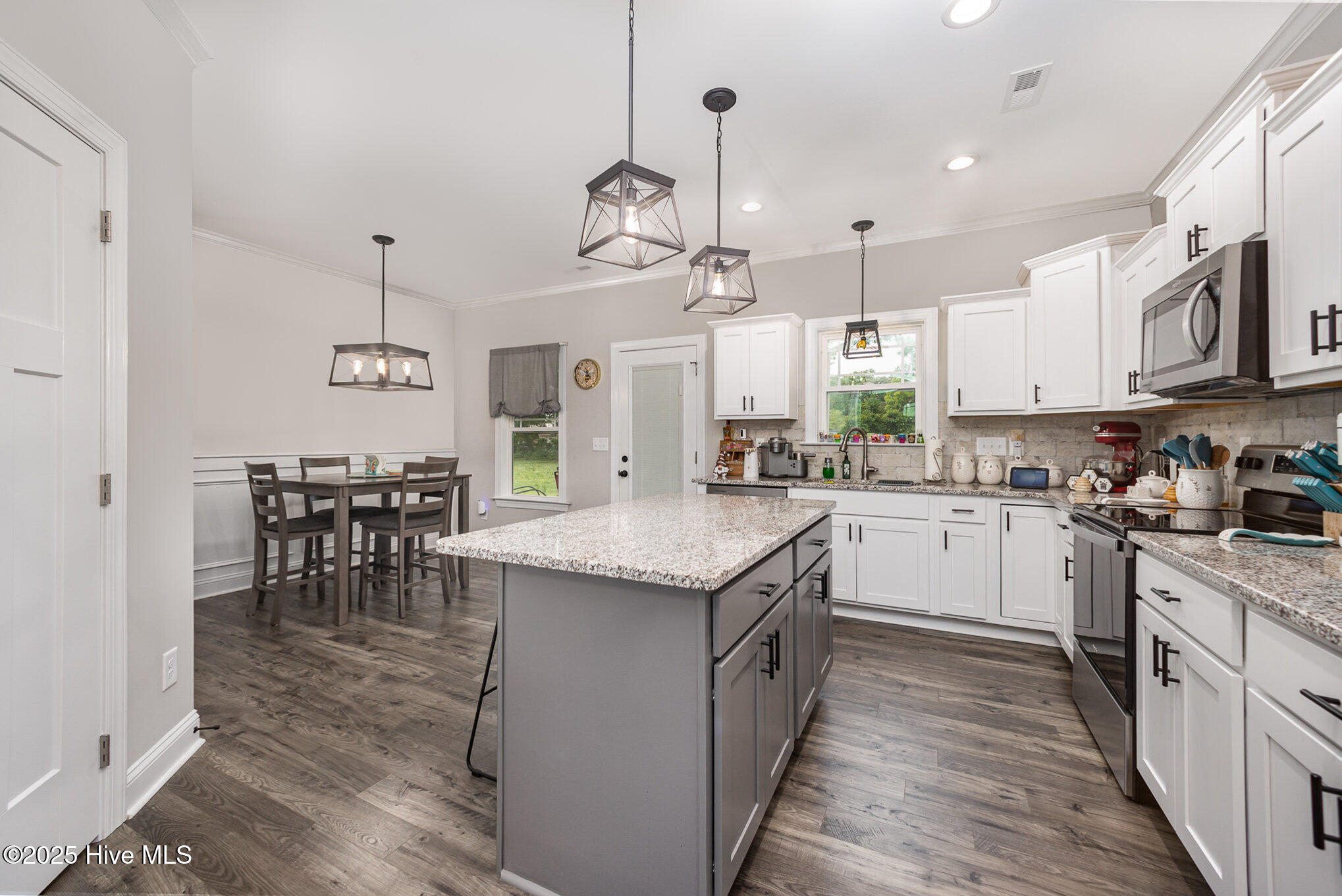 206 Harrell Street Property Photo 13