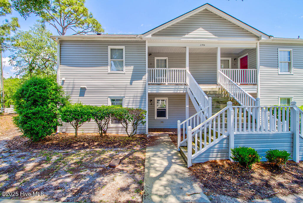 2704 S 17th Street Apt A Property Photo