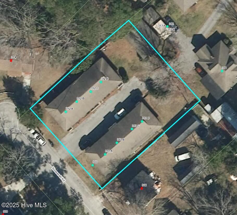 310 Roosevelt Road Property Photo 4