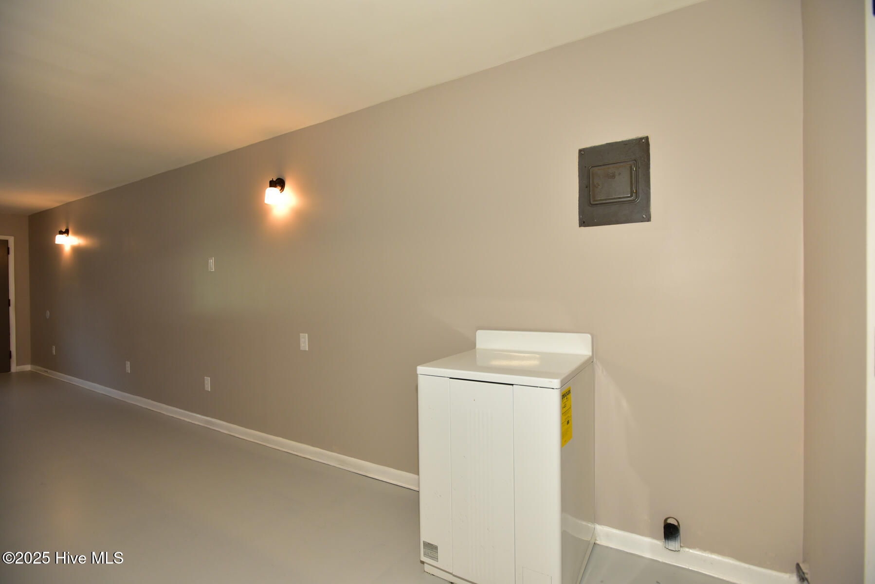 310 Roosevelt Road Property Photo 13