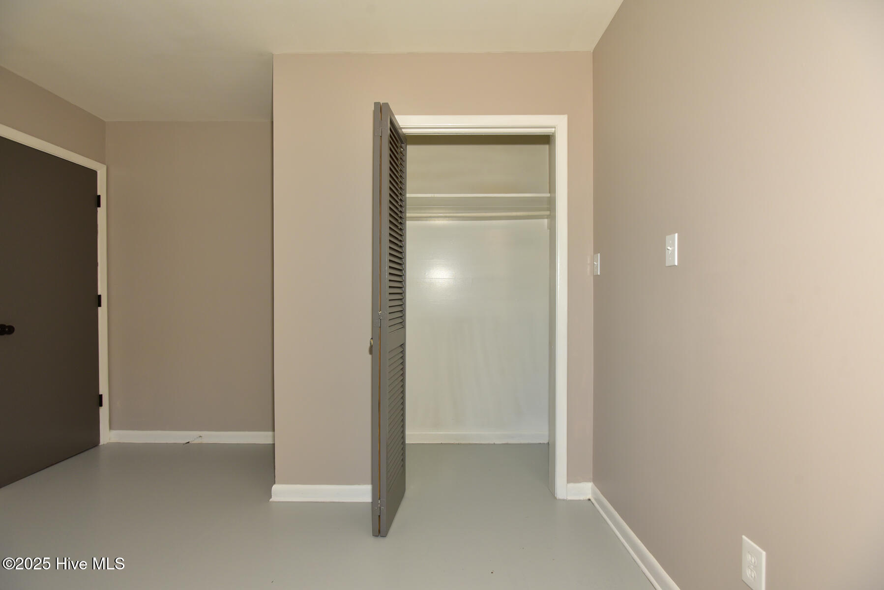 310 Roosevelt Road Property Photo 19