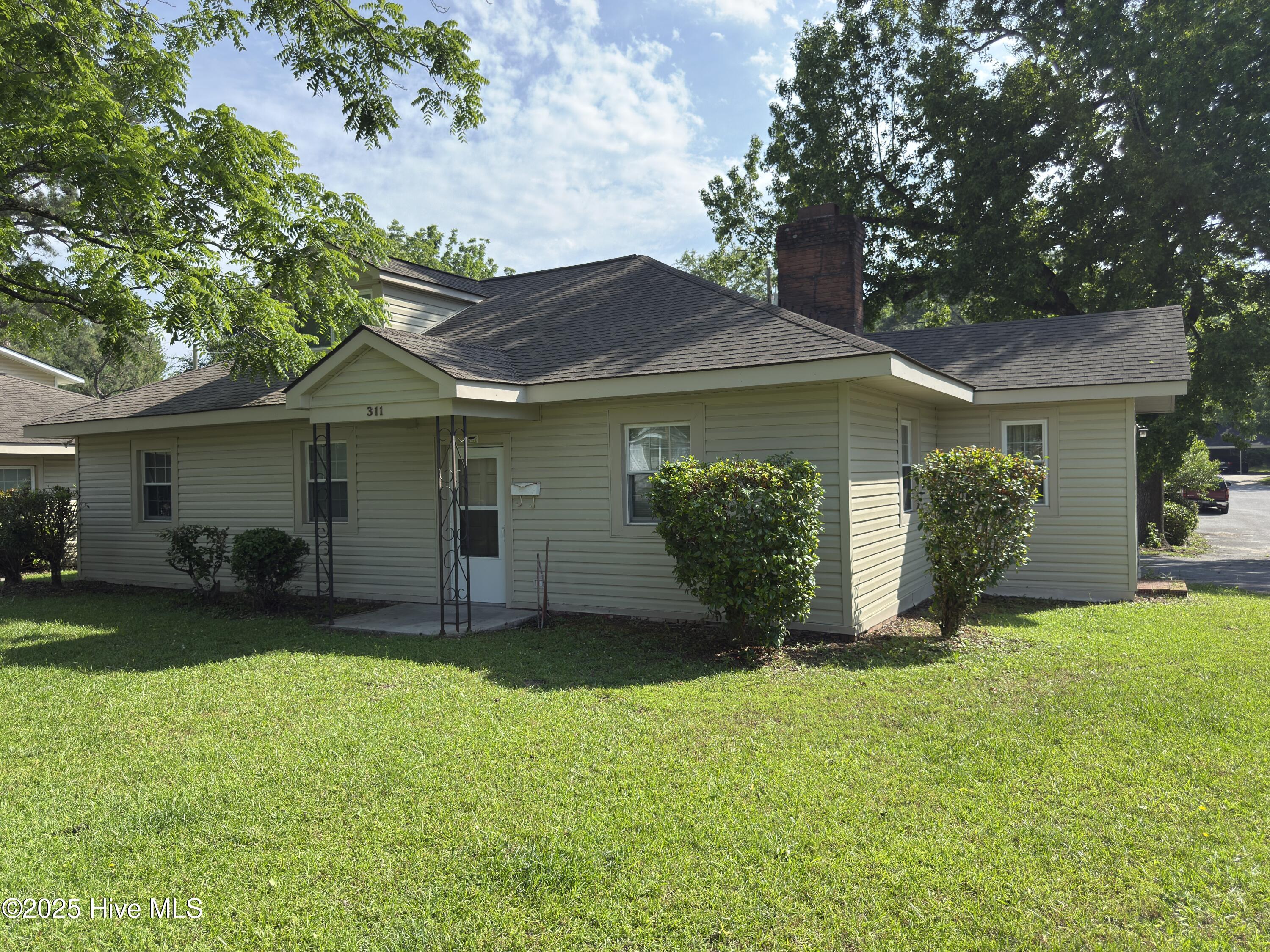 311 Richlands Avenue Property Photo 2