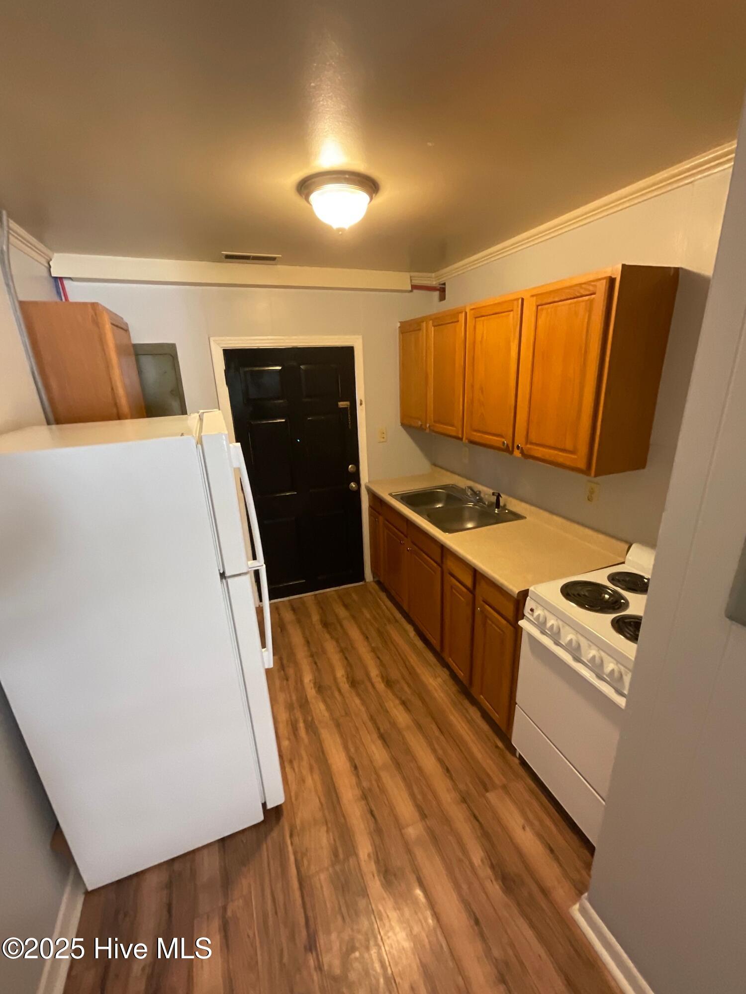 311 Richlands Avenue Property Photo 7