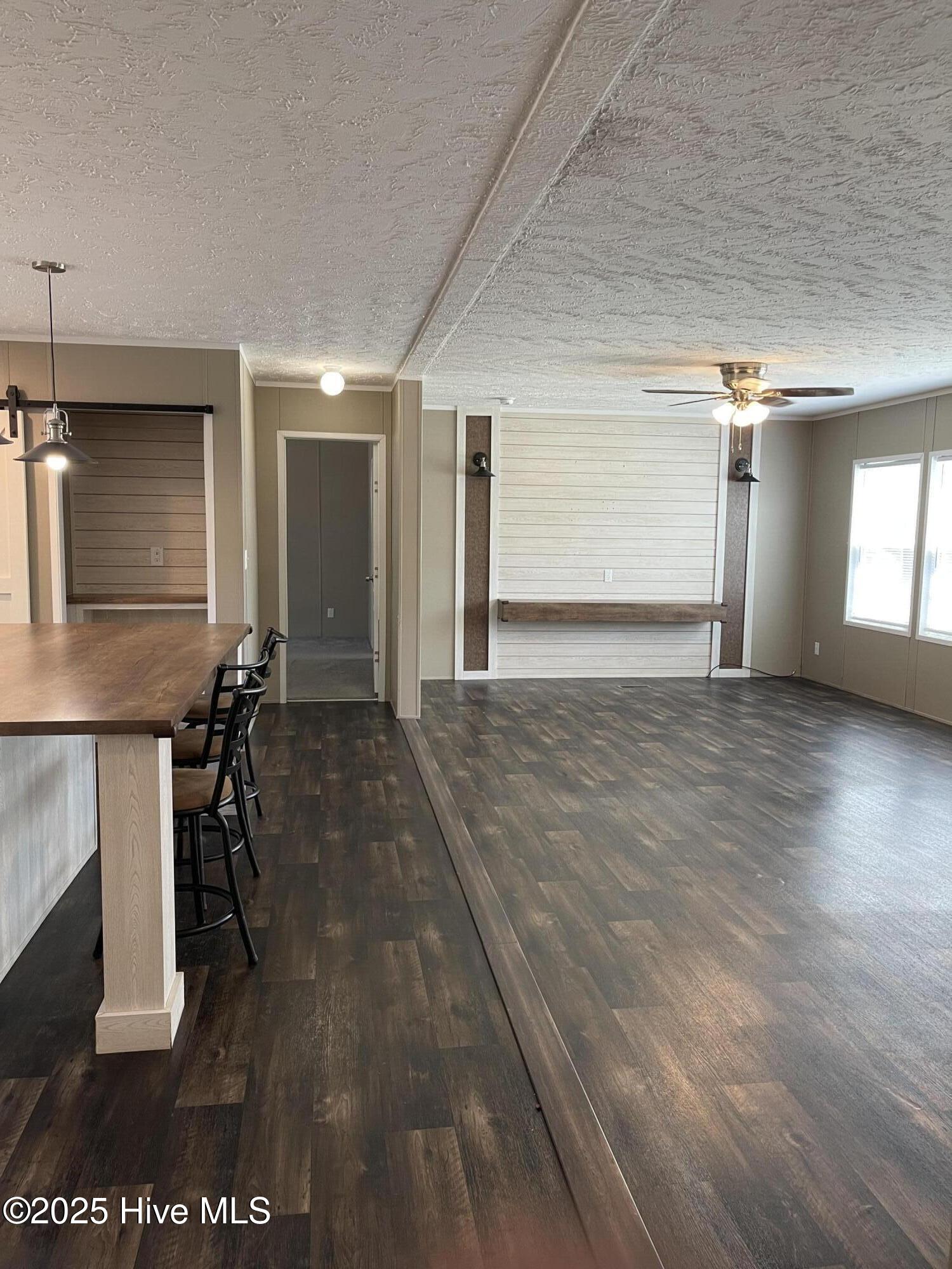 3471 Lakeview Drive Property Photo 6