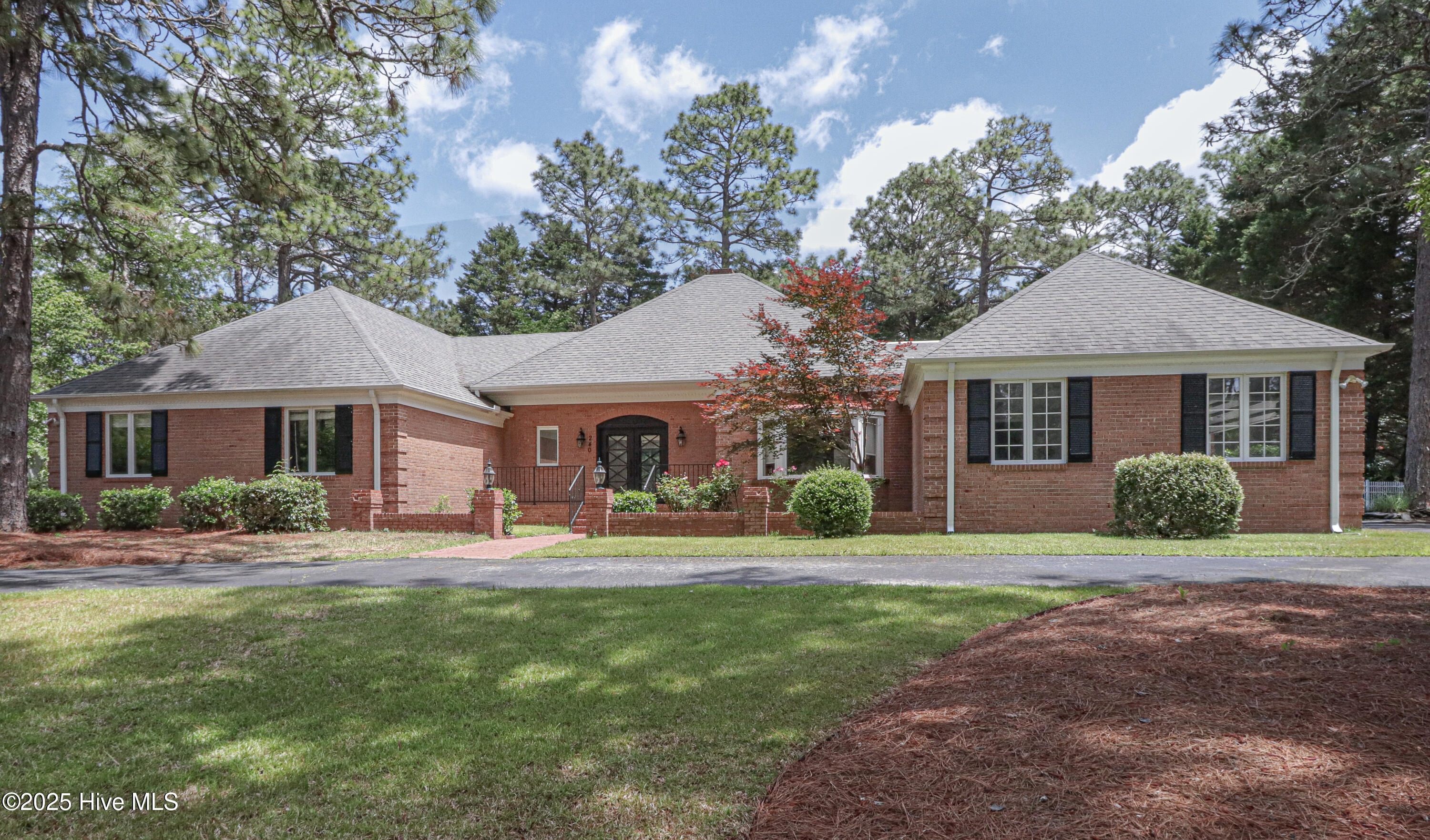 240 Donald Ross Drive Property Photo