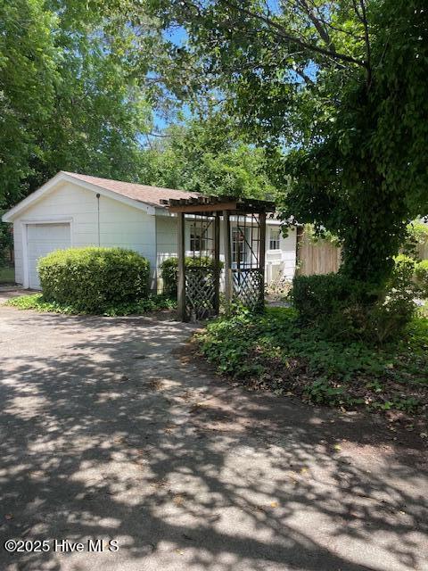 2531 S Memorial Drive Property Photo 5