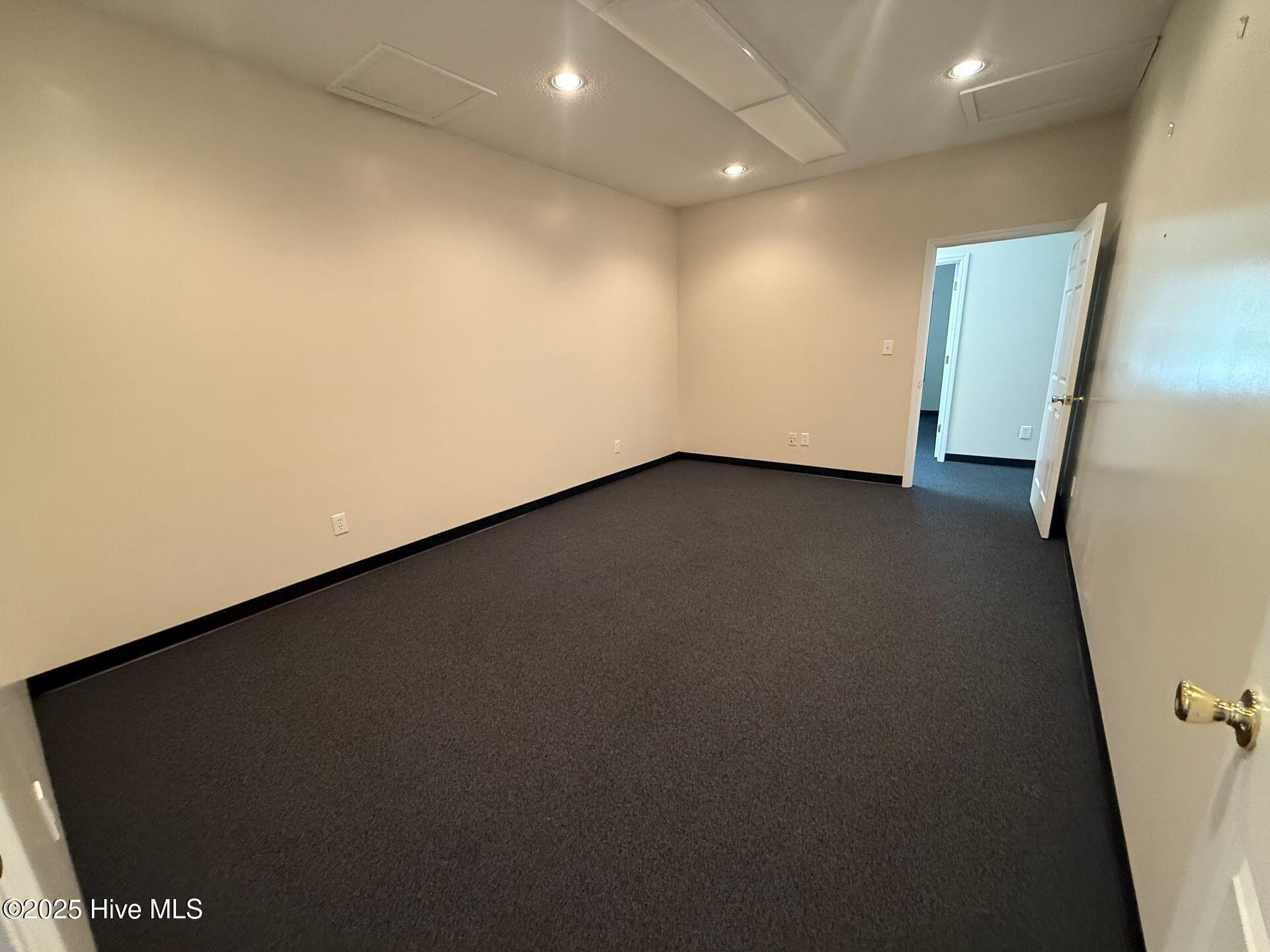 3391 Henderson Drive Property Photo 3