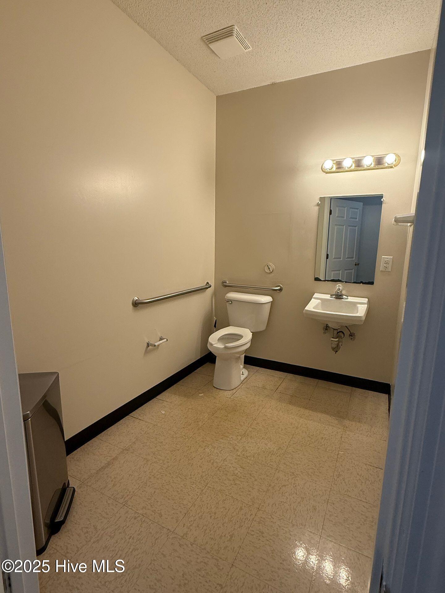 3391 Henderson Drive Property Photo 11