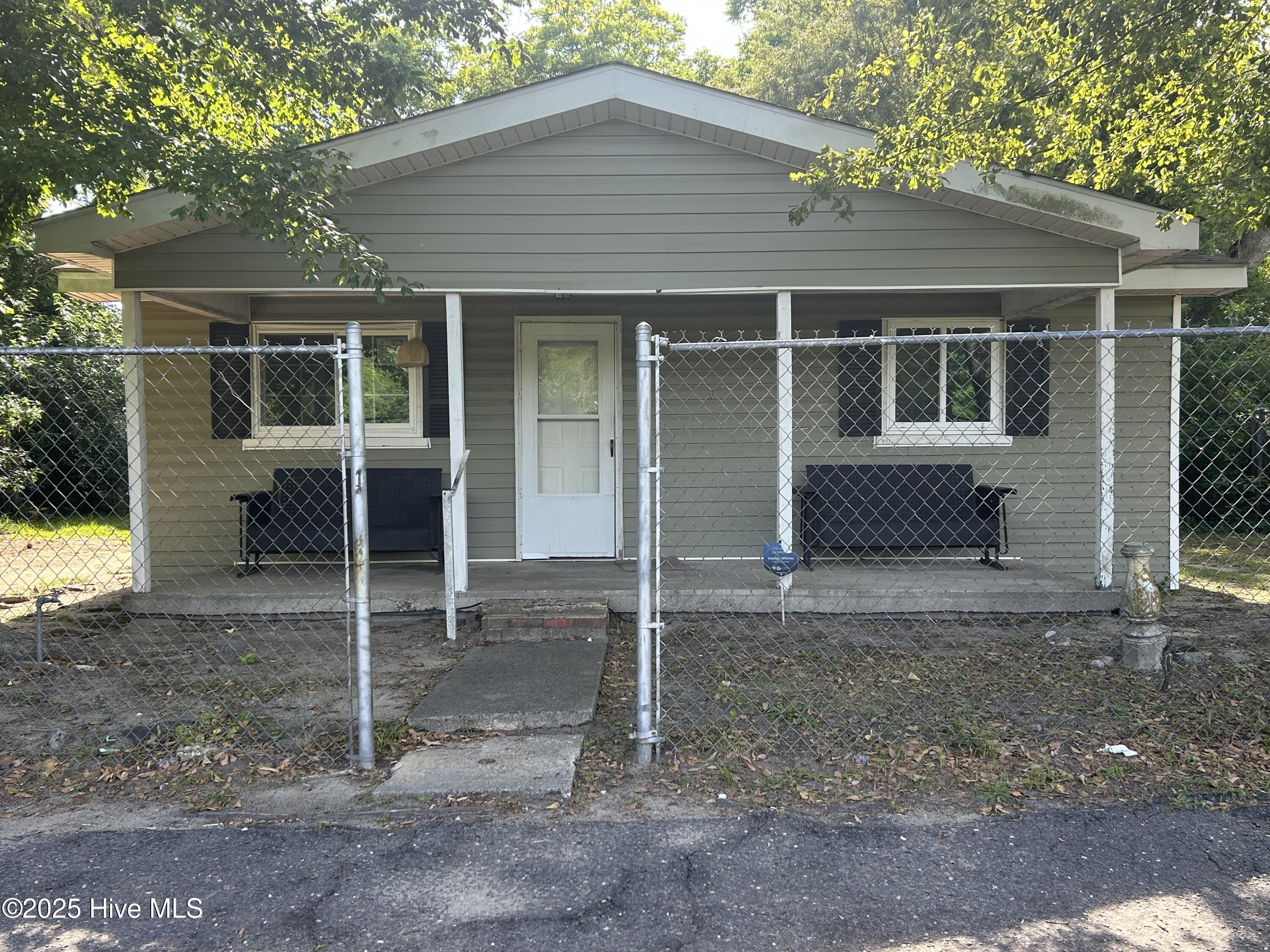 203 Cobb Street Property Photo 1