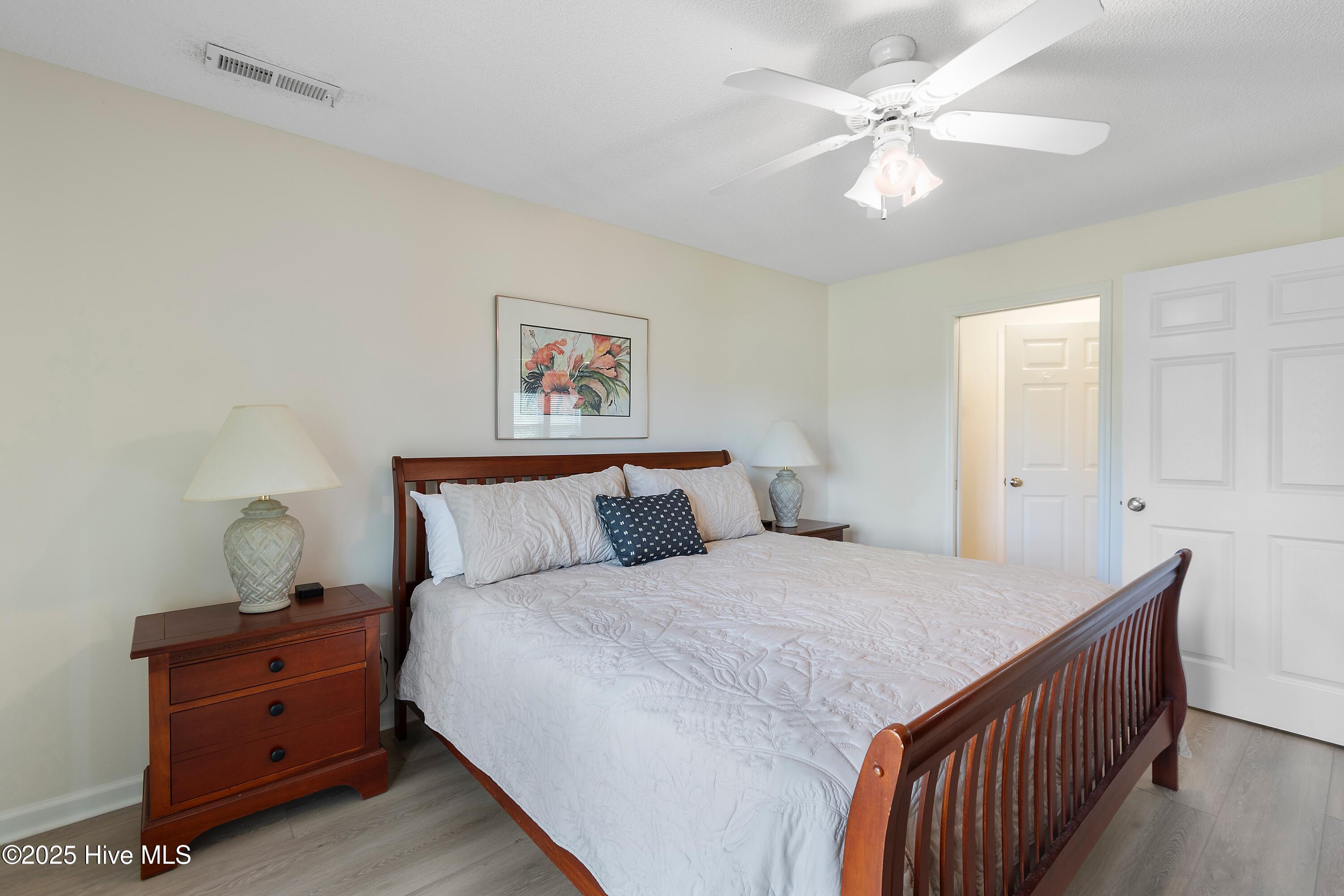 3350 Club Villas Drive # 1003 Property Photo 14