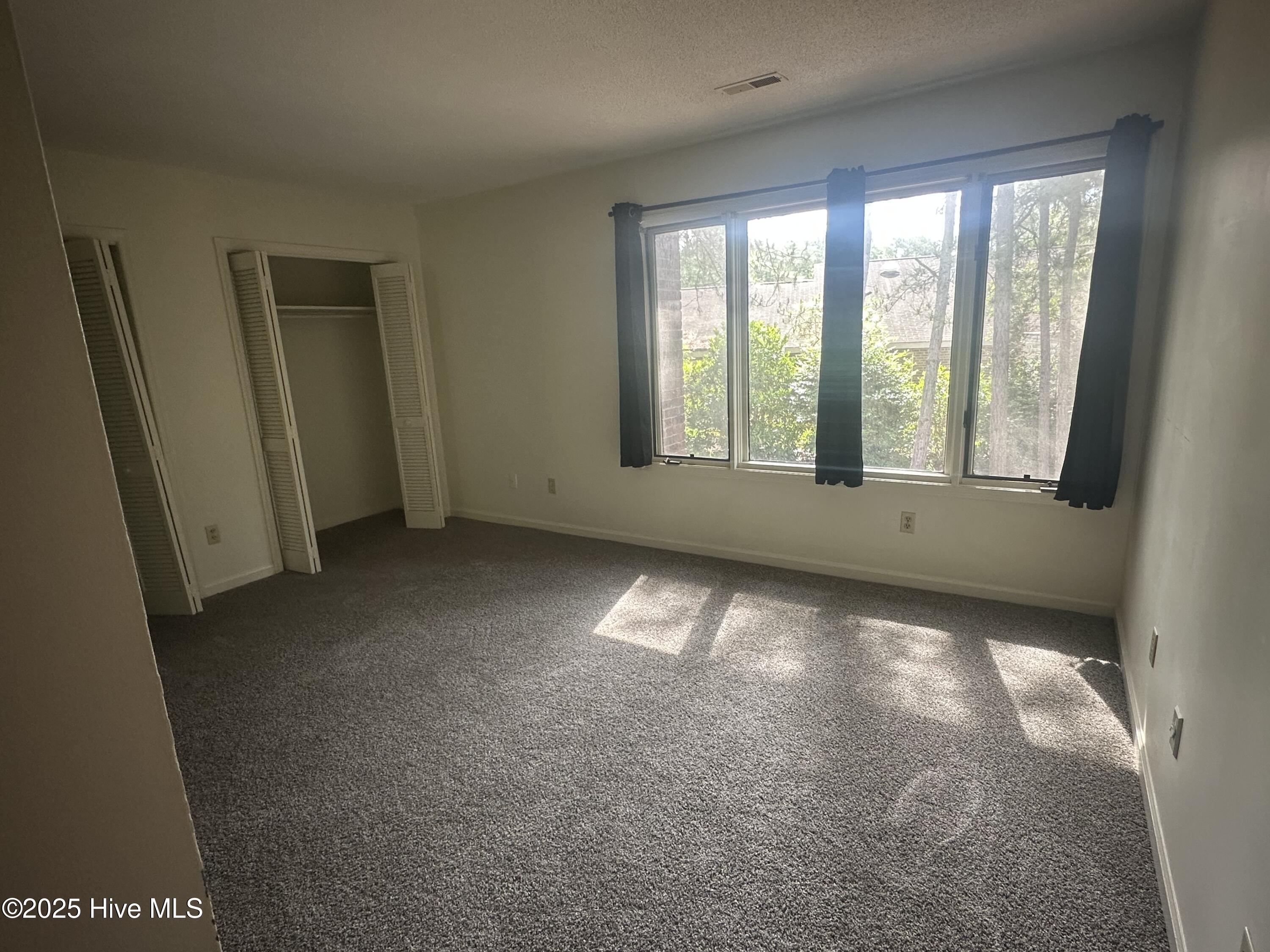 402 Sherbrooke Circle Property Photo 17