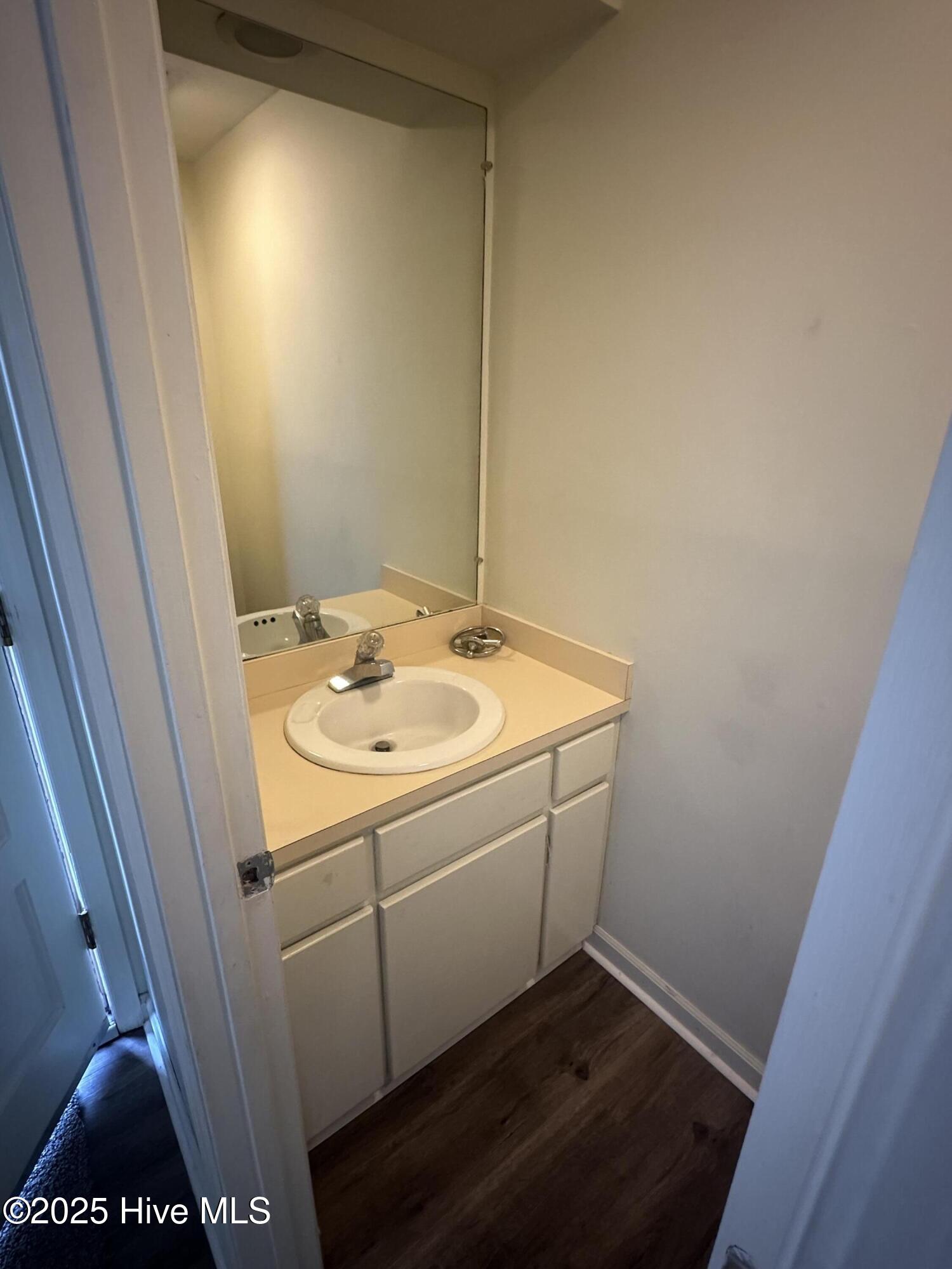 402 Sherbrooke Circle Property Photo 23