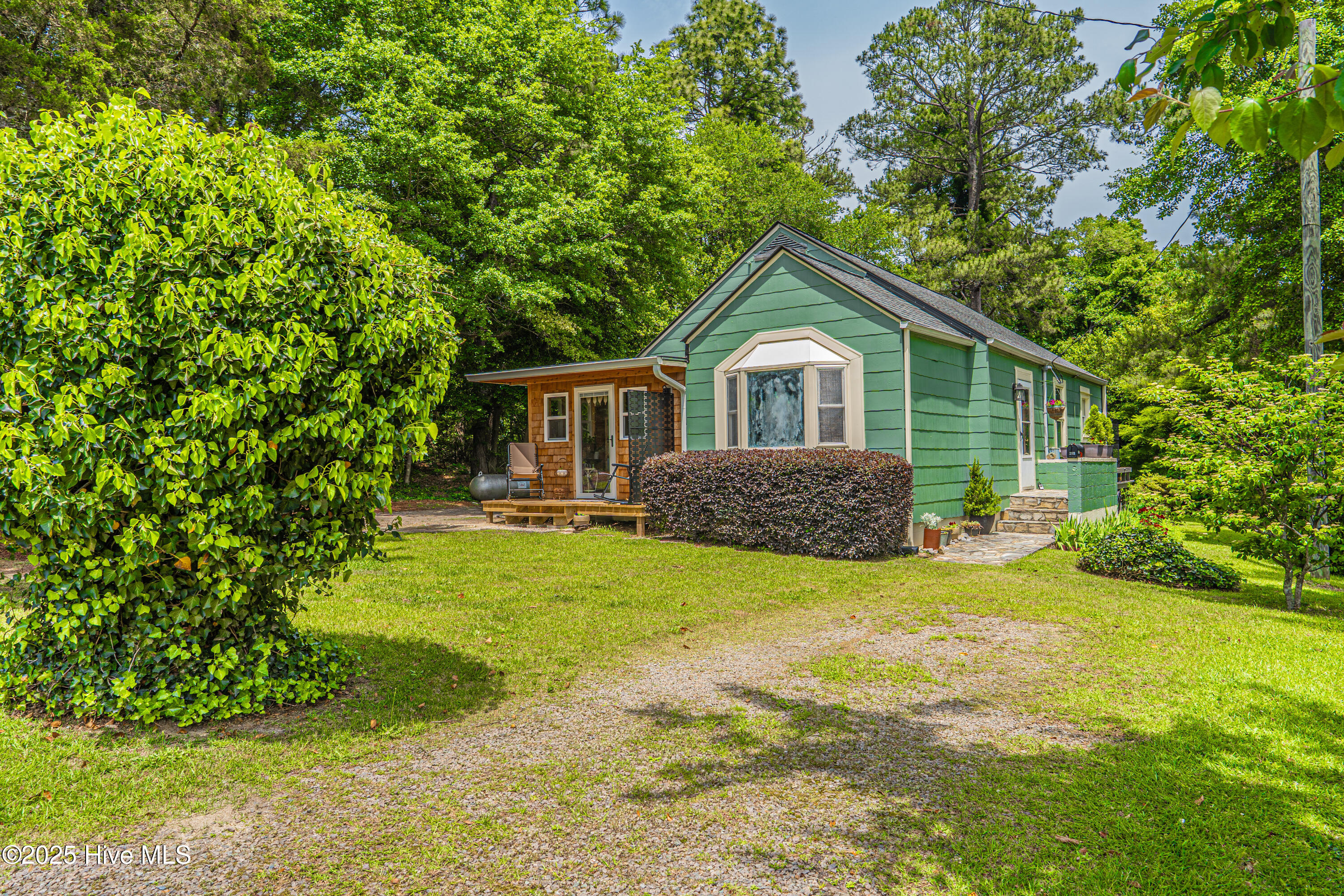 295 Bell Avenue Property Photo
