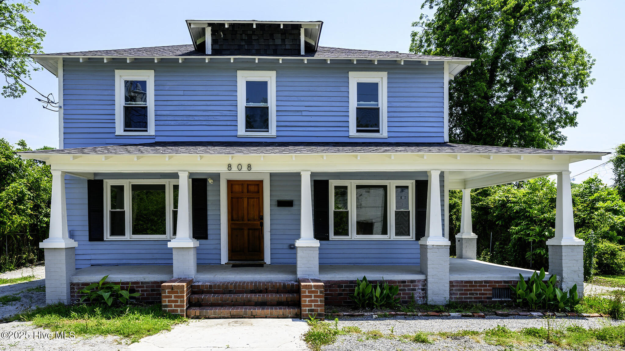 808 Green Street Property Photo