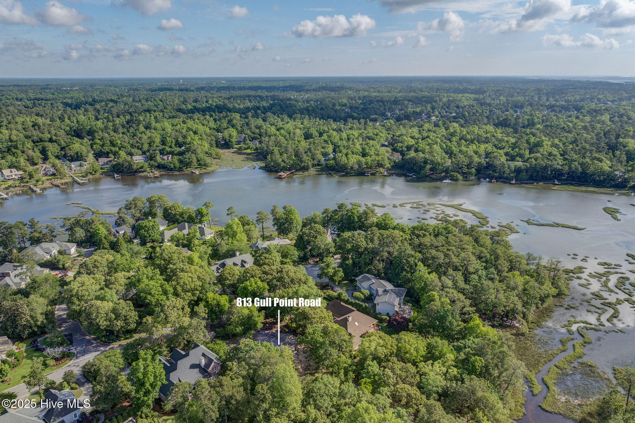 813 Gull Point Road Property Photo