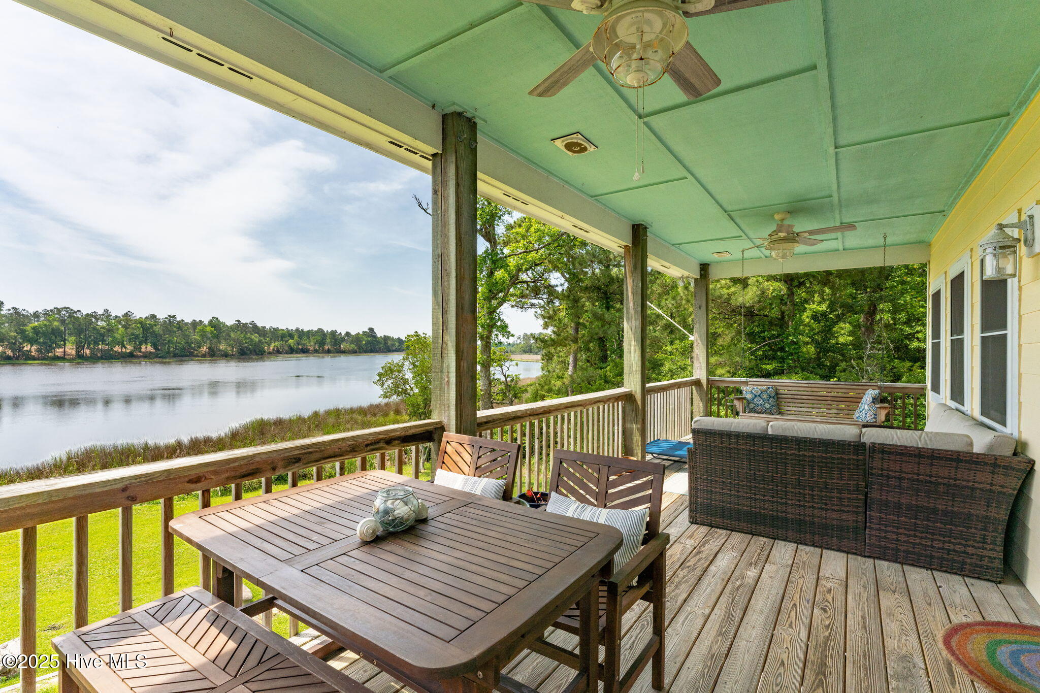 716 Bay Harbor Drive Property Photo 18
