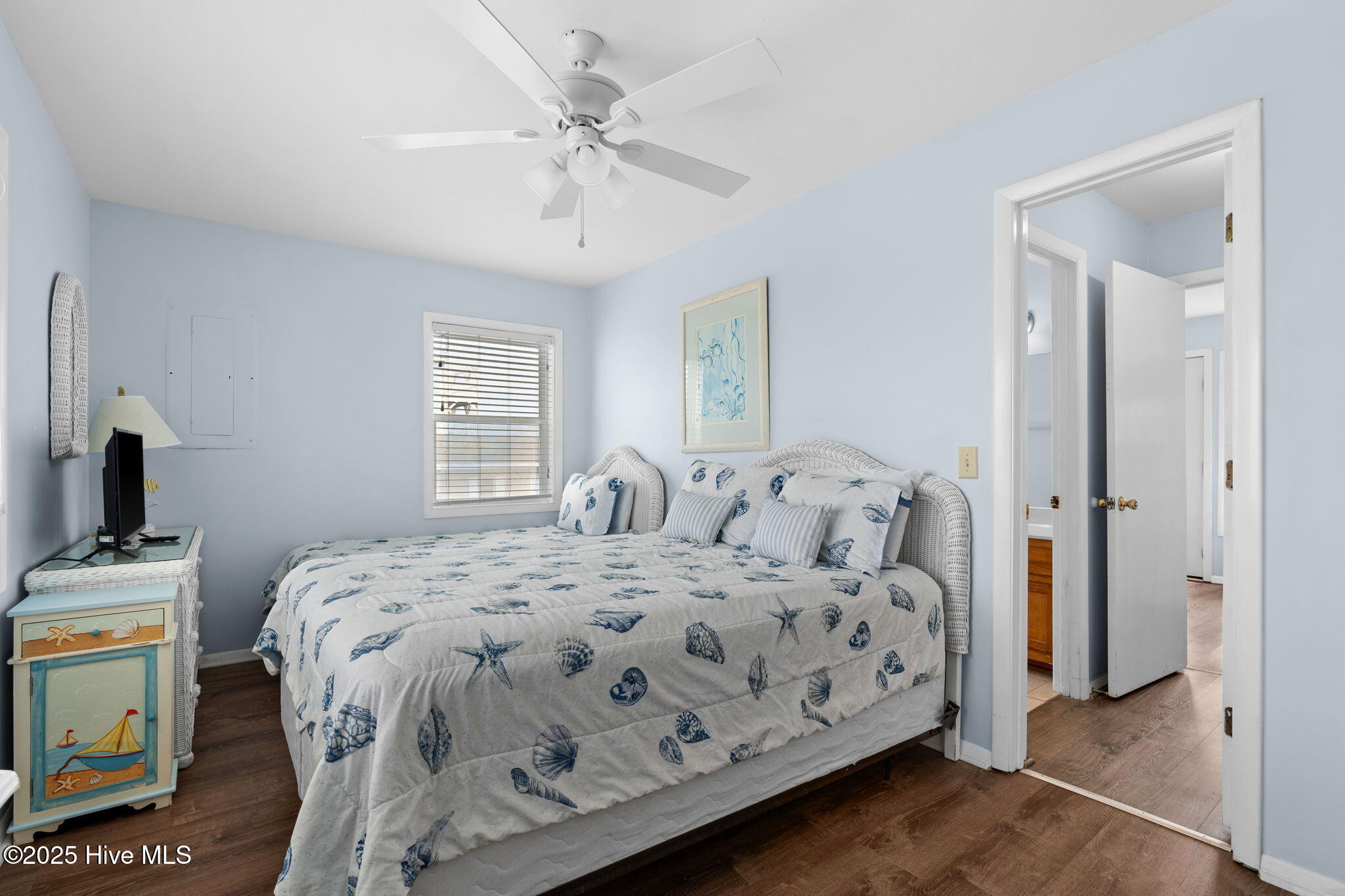 3229 E Beach Drive Property Photo 28