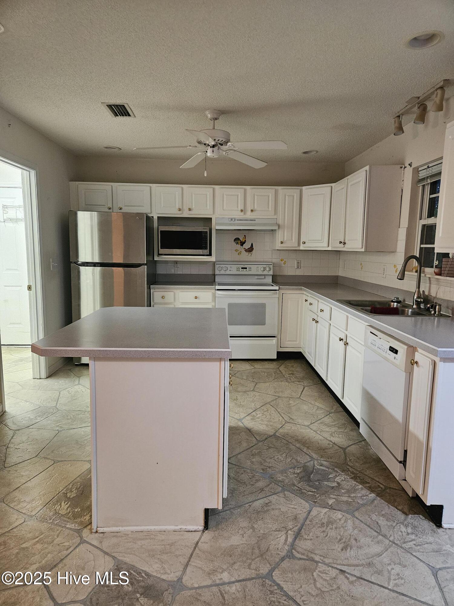 55 Carolina Shores Drive Property Photo 12