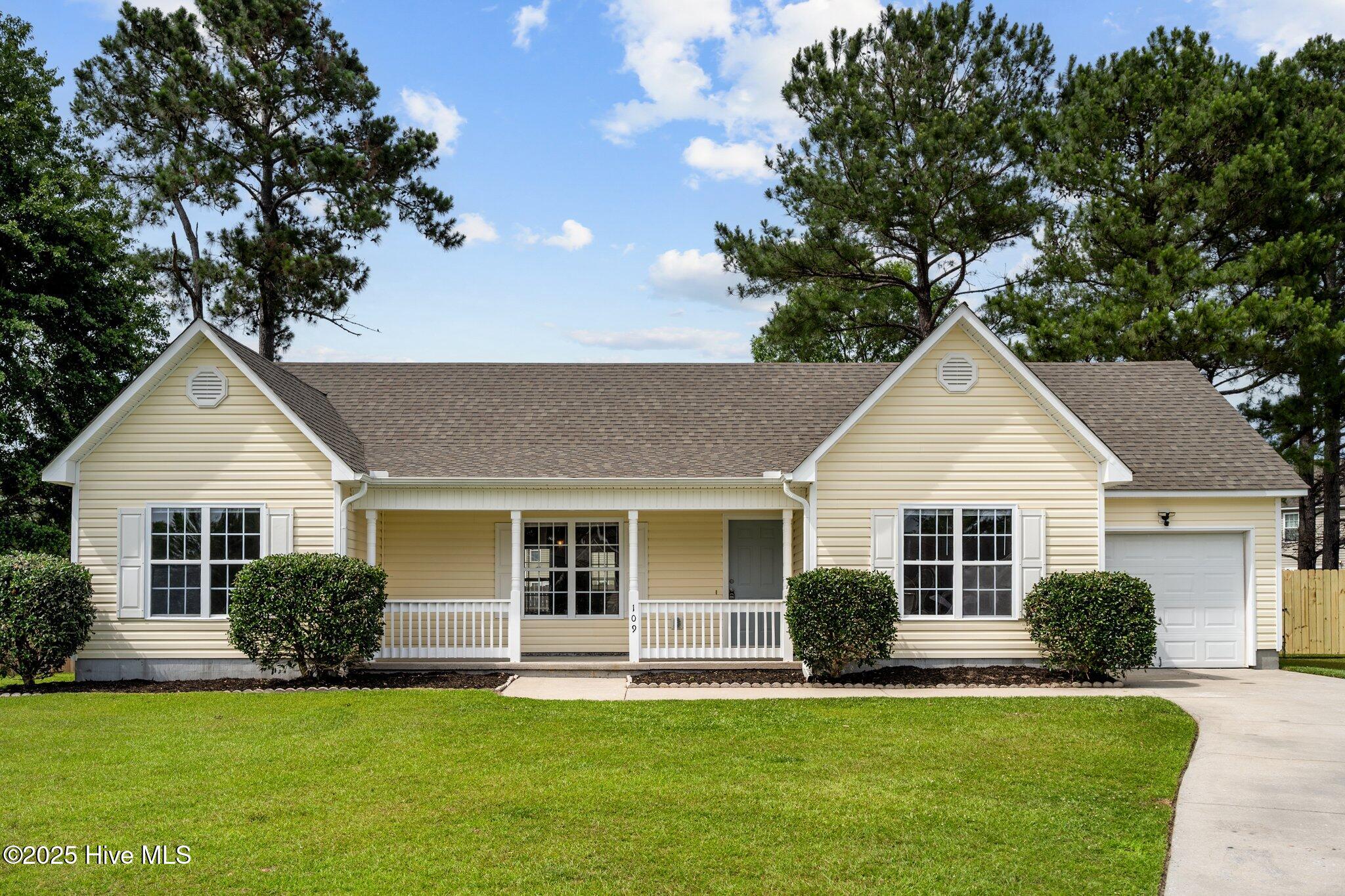 109 Cottonwood Court Property Photo