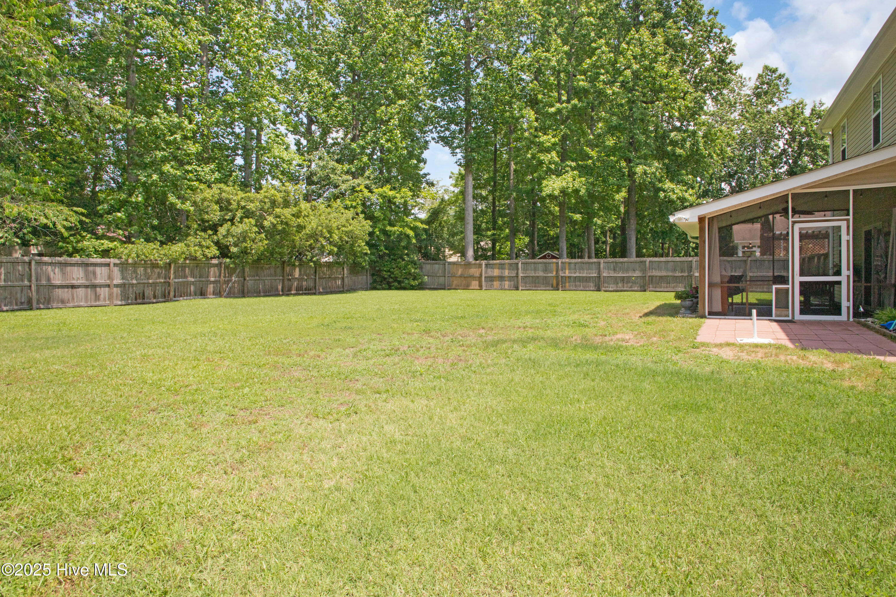 203 Neuse Harbour Boulevard Property Photo 25