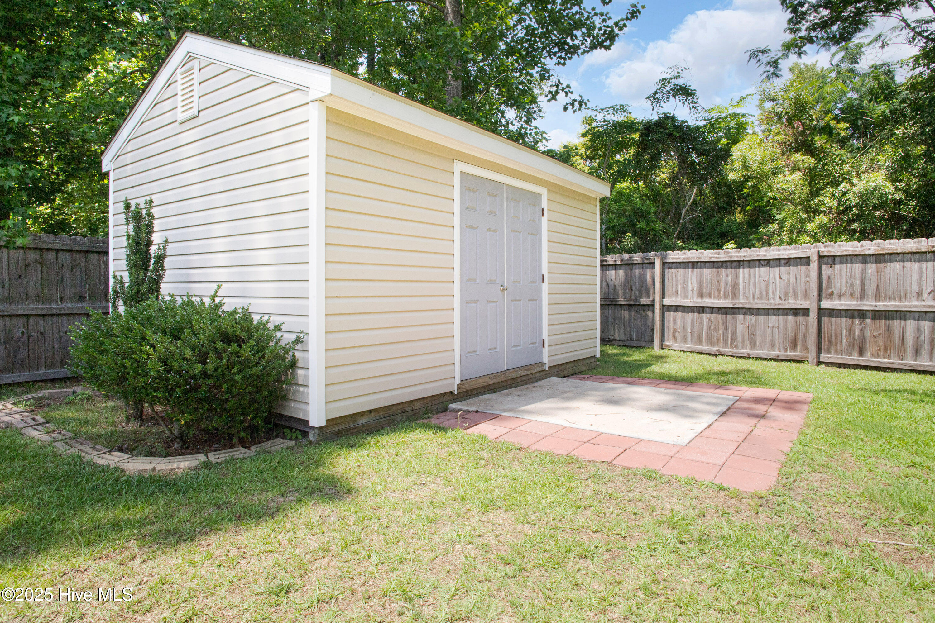 203 Neuse Harbour Boulevard Property Photo 27