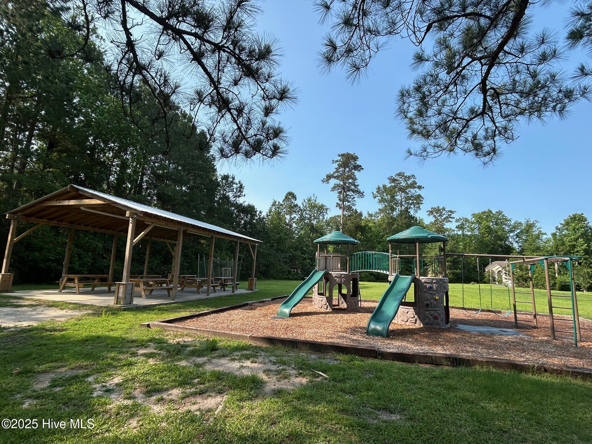203 Neuse Harbour Boulevard Property Photo 30