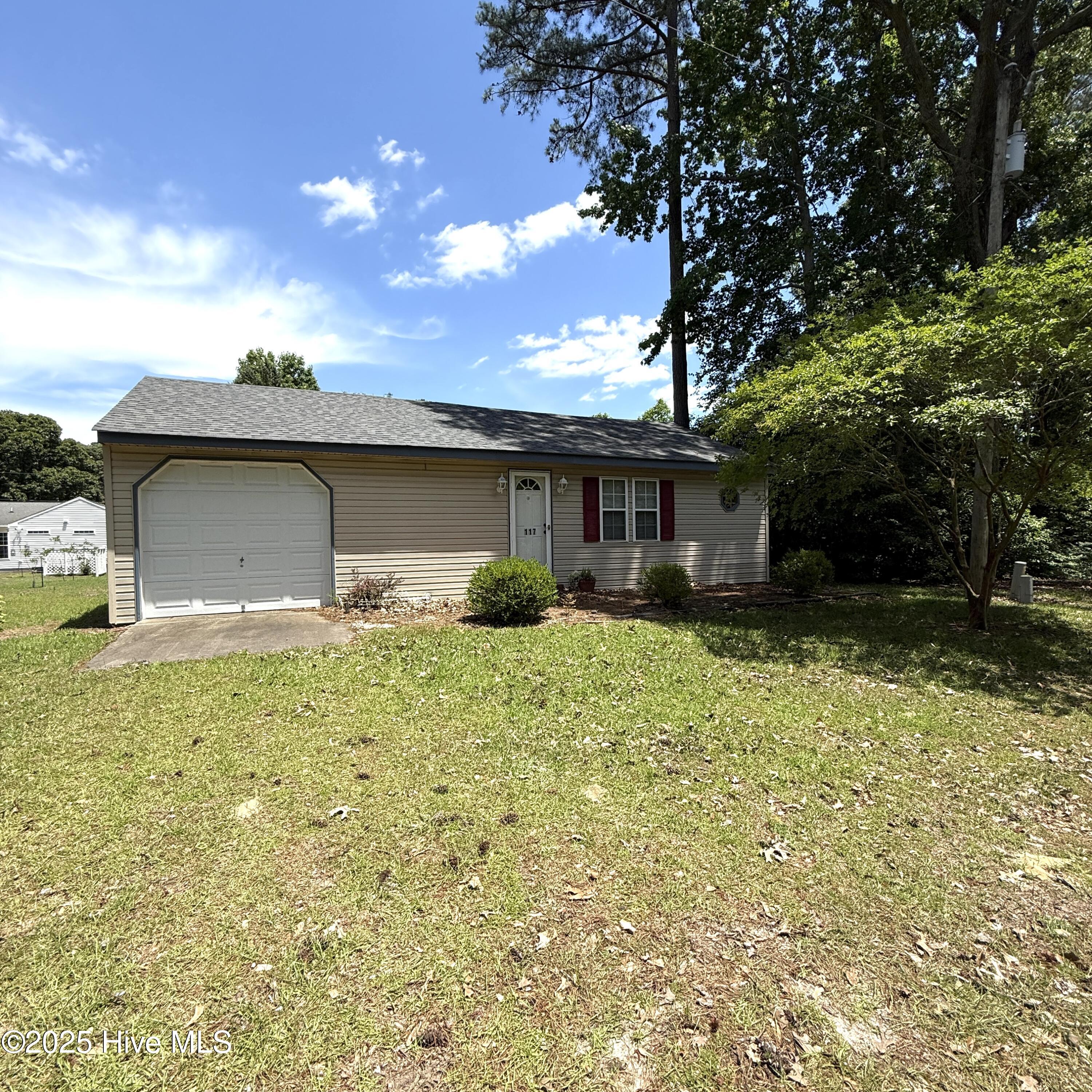 117 Navaho Trail Property Photo