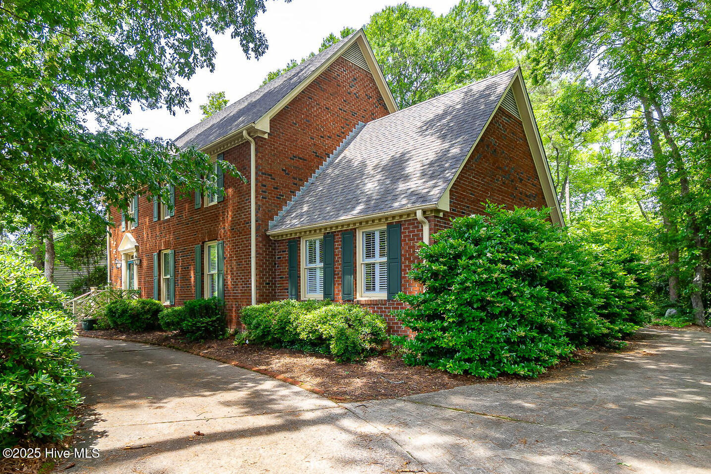 817 Lord Granville Drive Property Photo