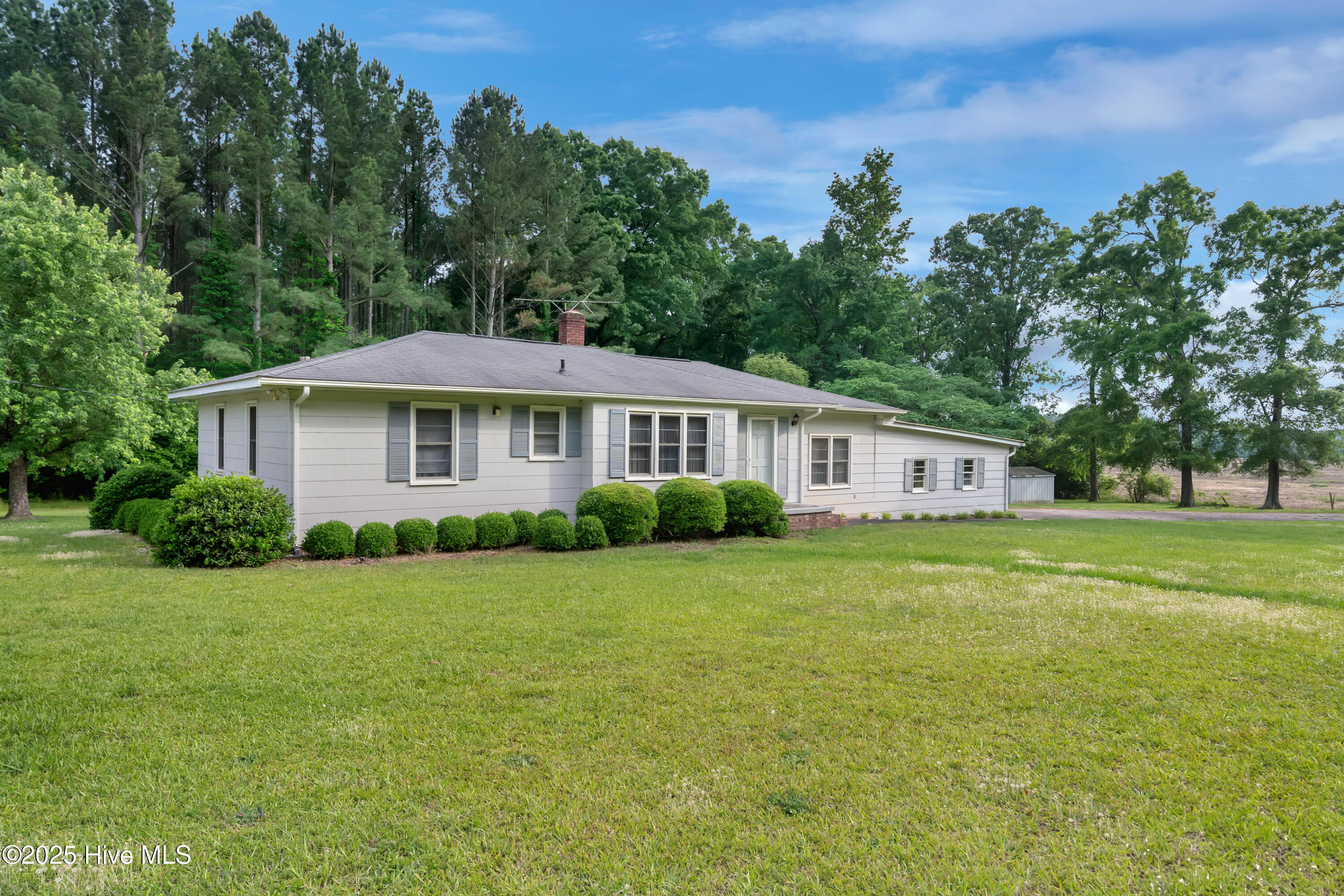 609 Haithcock Road Property Photo
