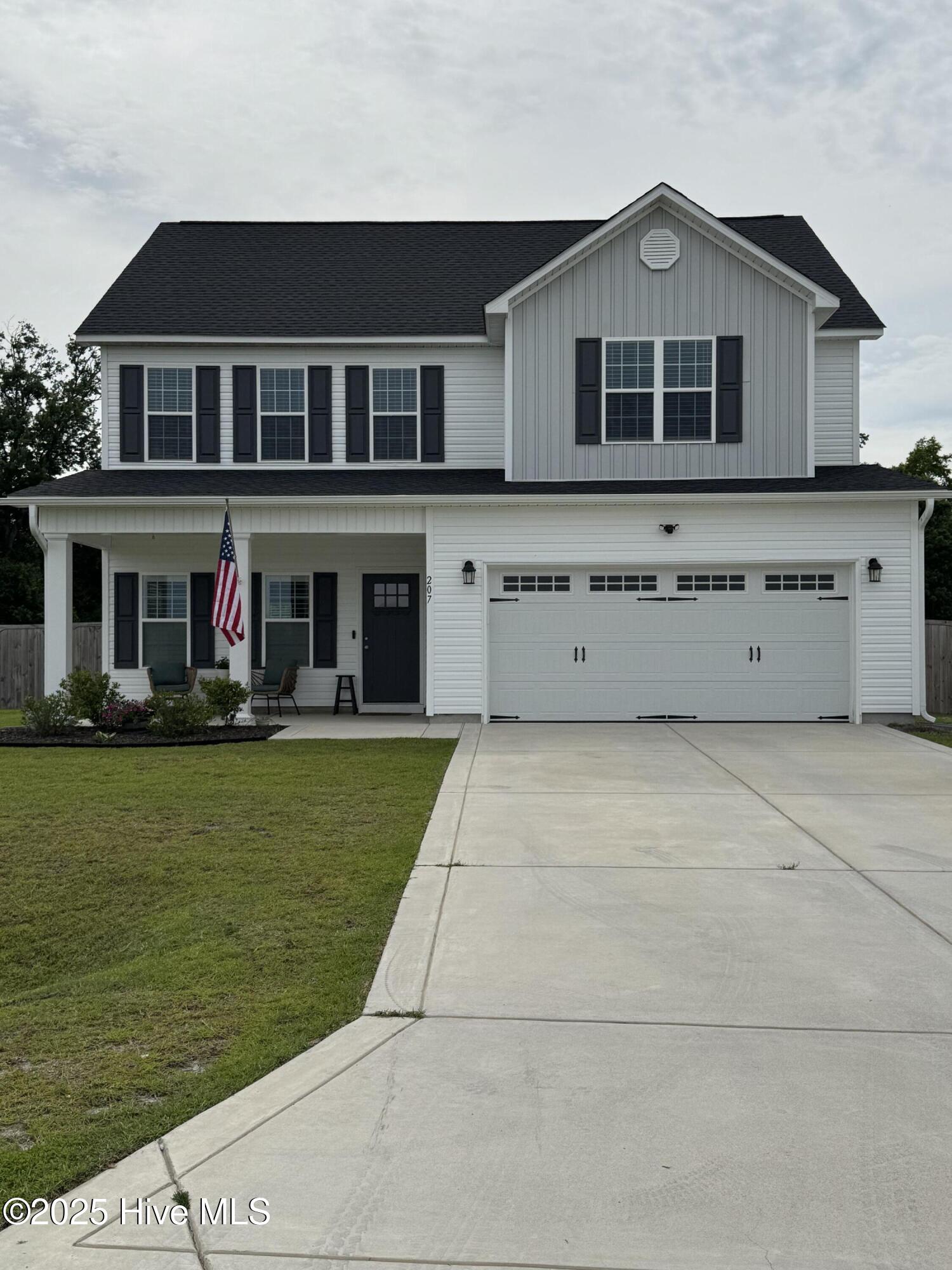 207 Village Creek Drive Property Photo