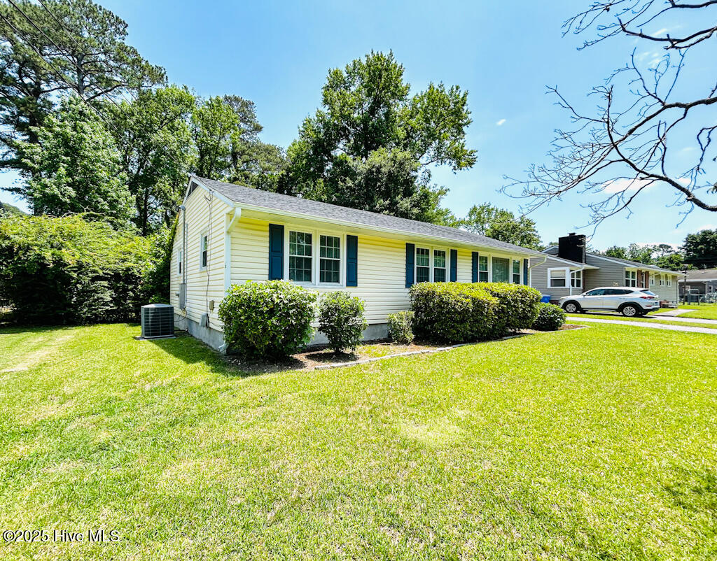 502 Dogwood Lane Property Photo 3