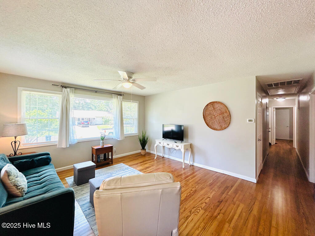 502 Dogwood Lane Property Photo 6