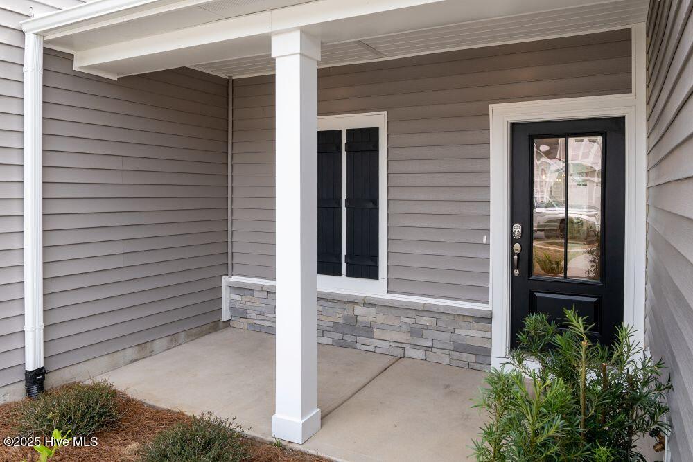 7439 Springwater Drive Property Photo 4