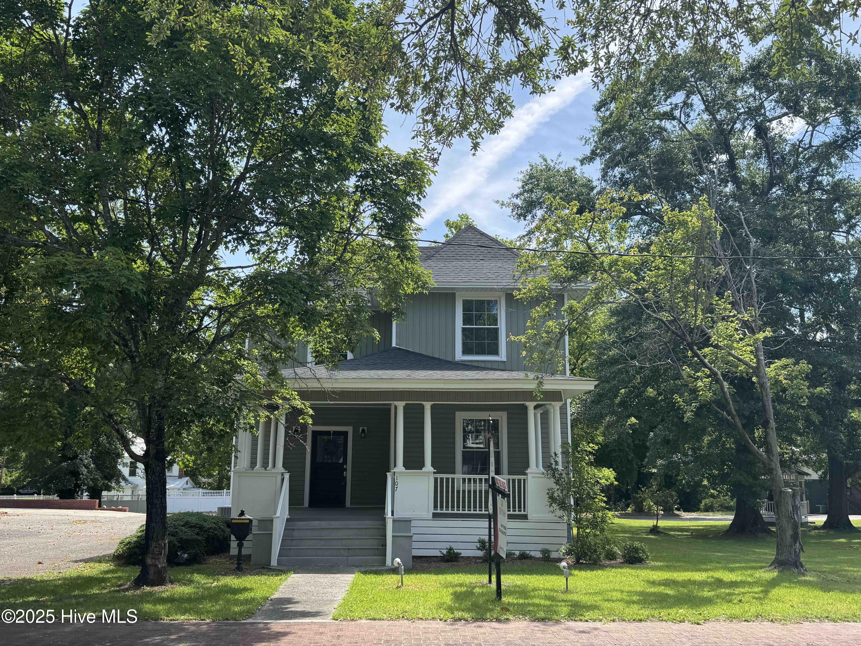 107 Rockingham Road Property Photo 1