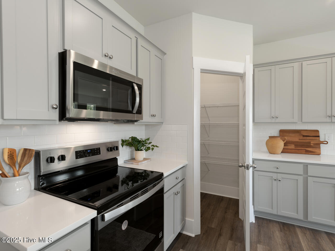 2170 Sweetspire Street Unit 2023 Property Photo 8