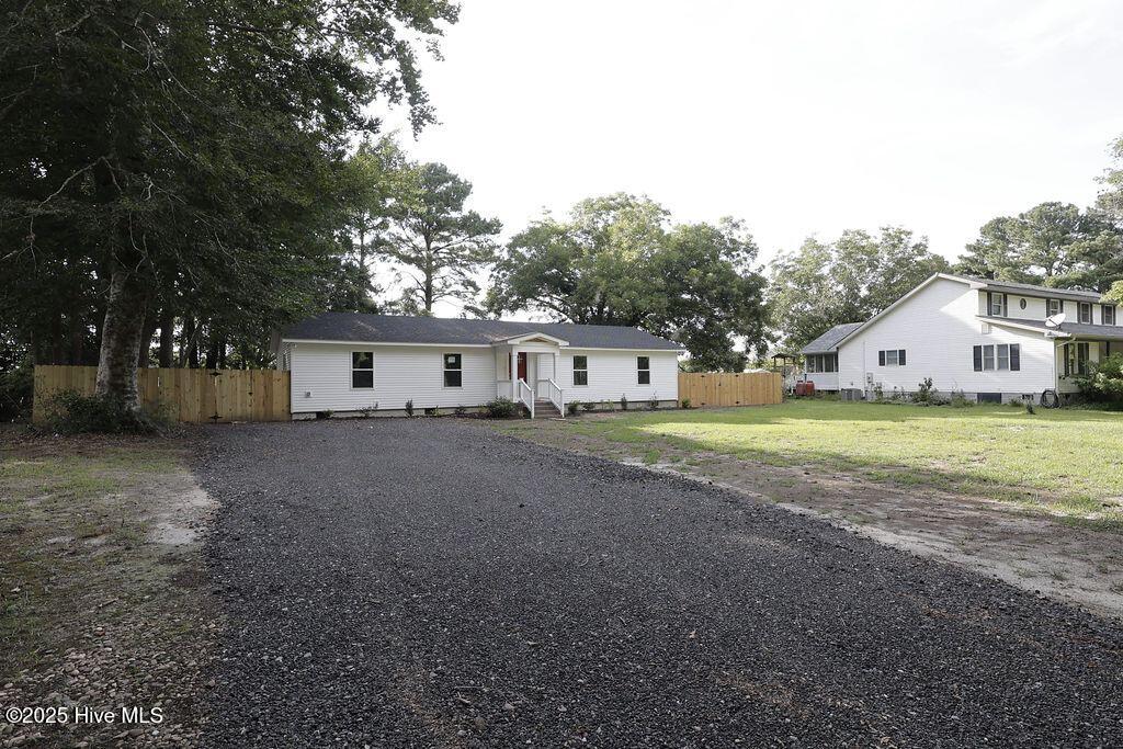 155 Launch Landing Road Property Photo 1