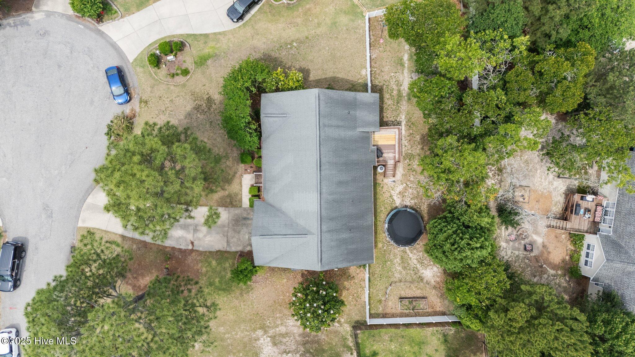 144 Newington Way Property Photo 6