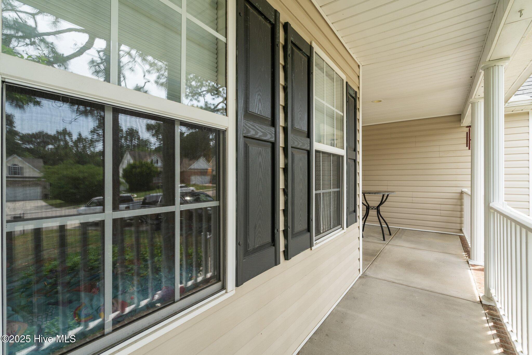 144 Newington Way Property Photo 8