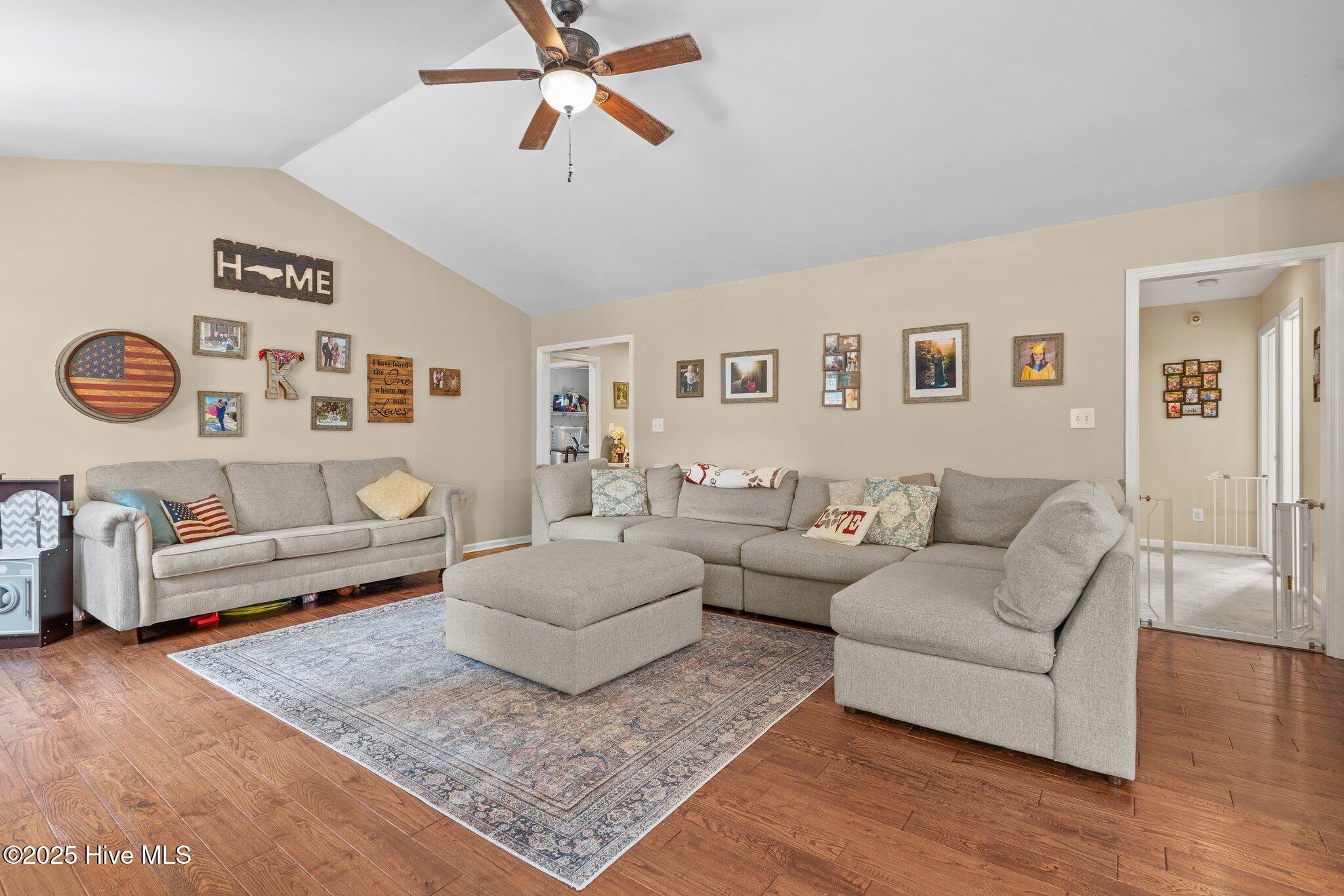 144 Newington Way Property Photo 18