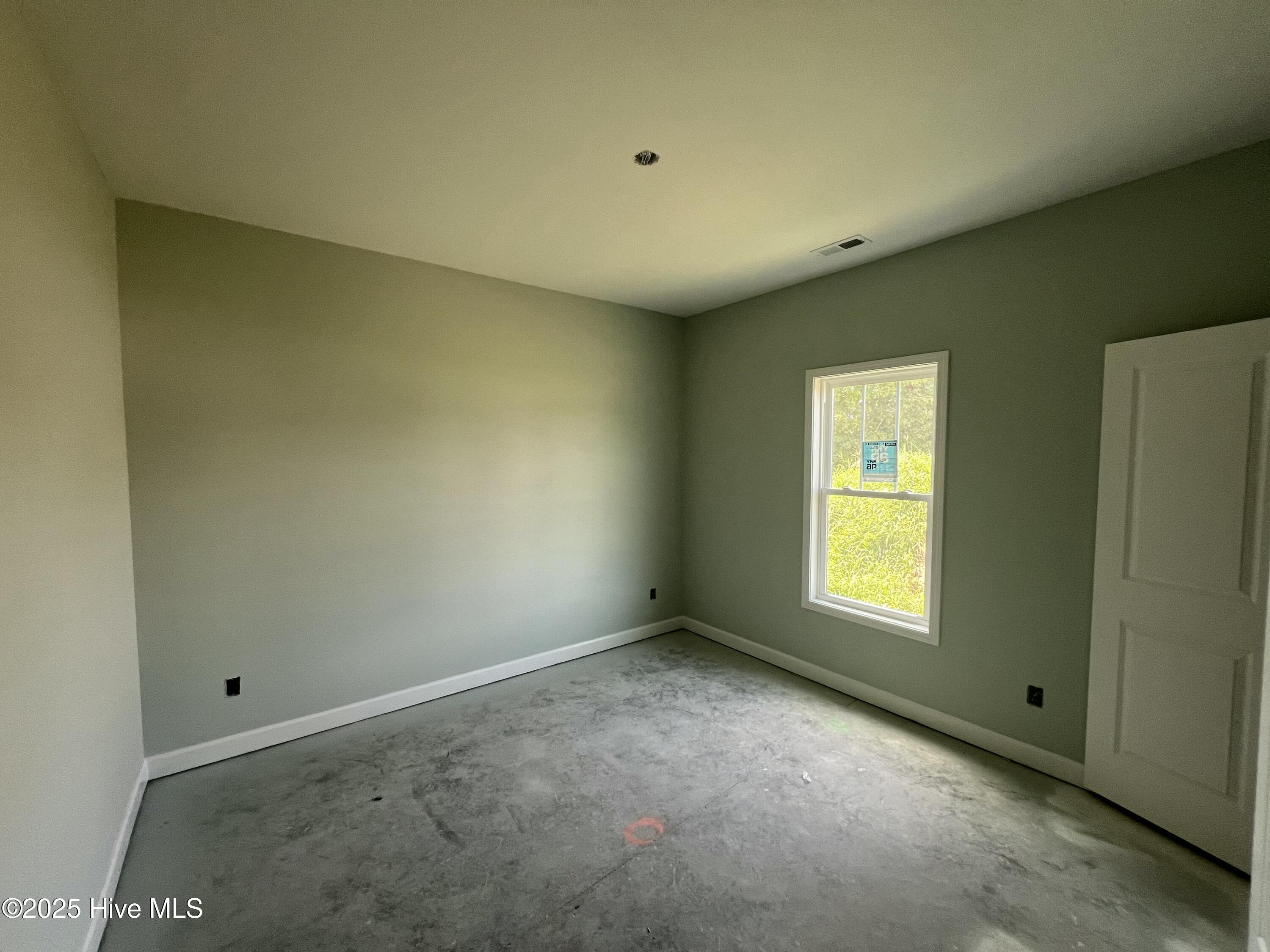 104 E Sillinger Drive Property Photo 16