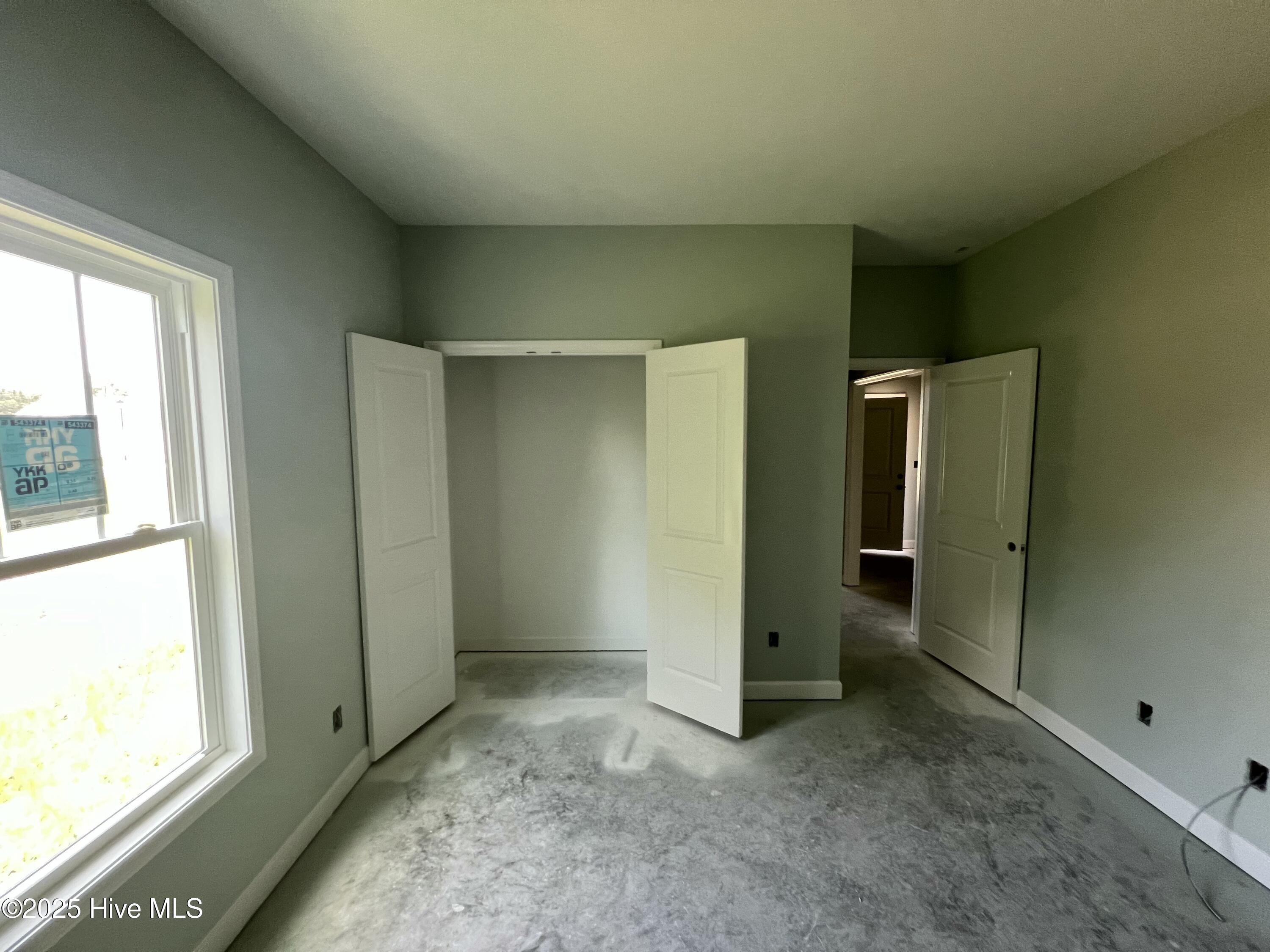 104 E Sillinger Drive Property Photo 17