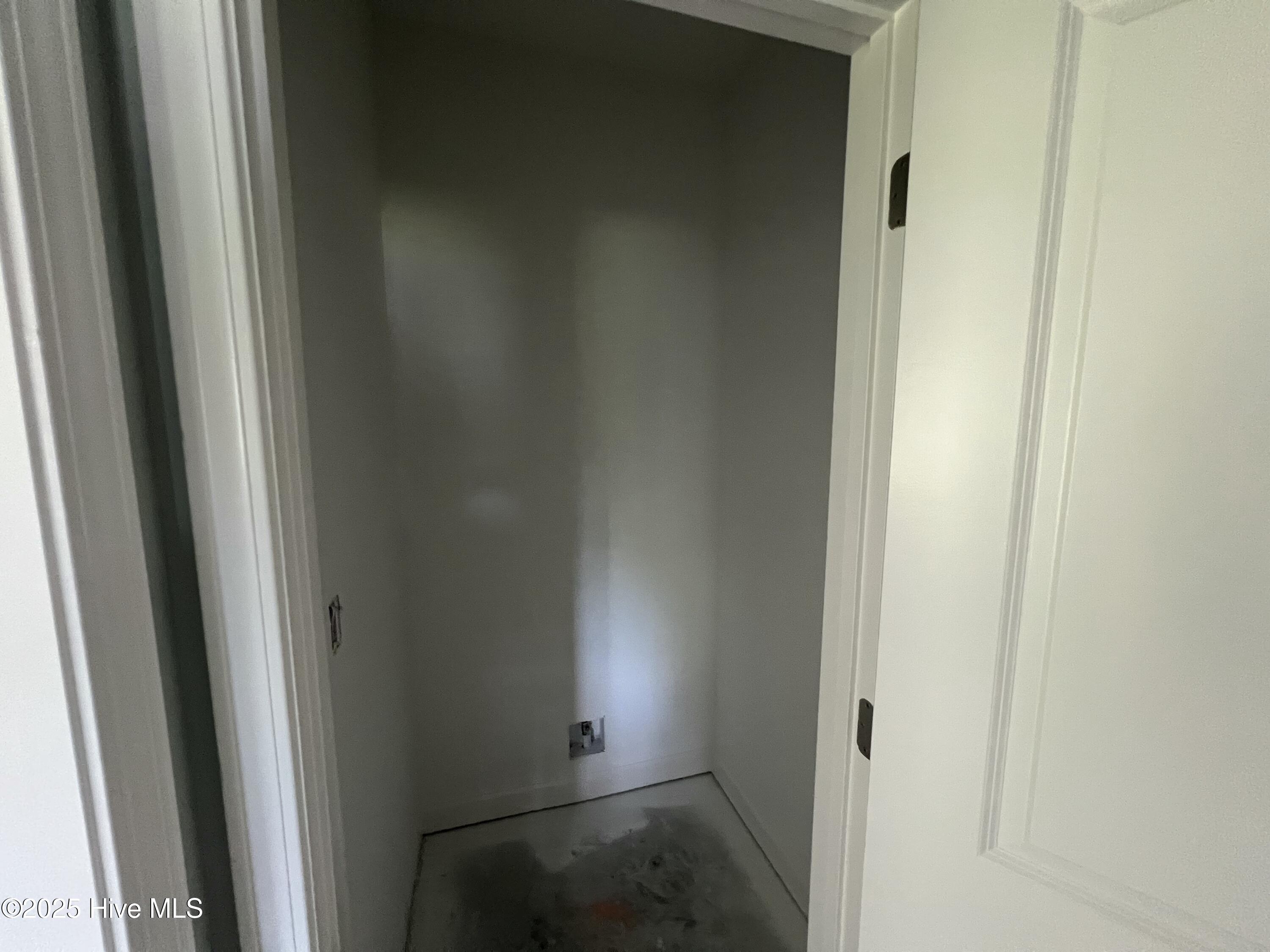 104 E Sillinger Drive Property Photo 19