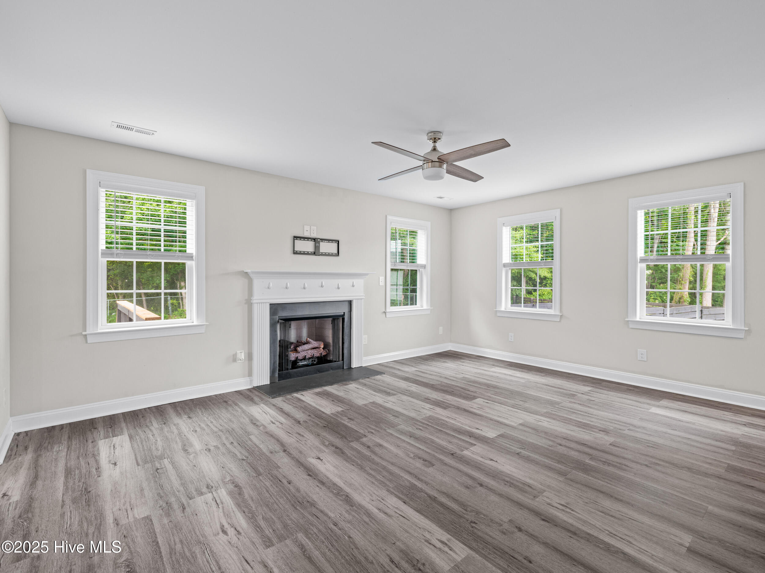 606 Sonata Court Property Photo 9