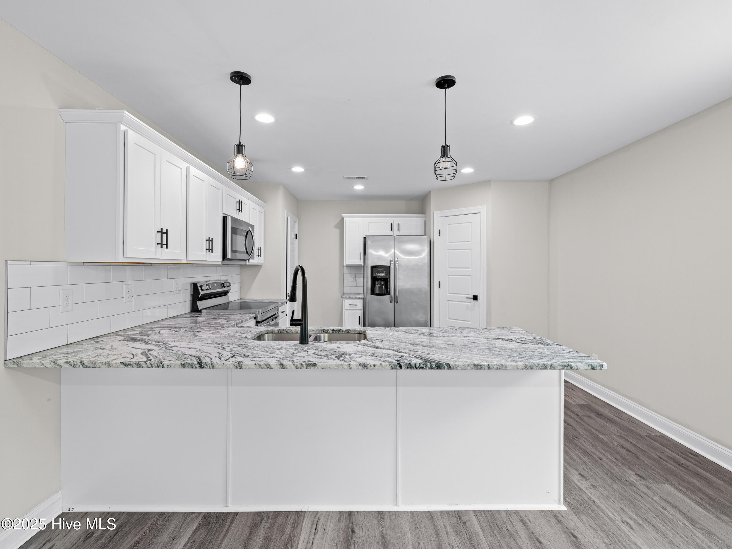 606 Sonata Court Property Photo 15