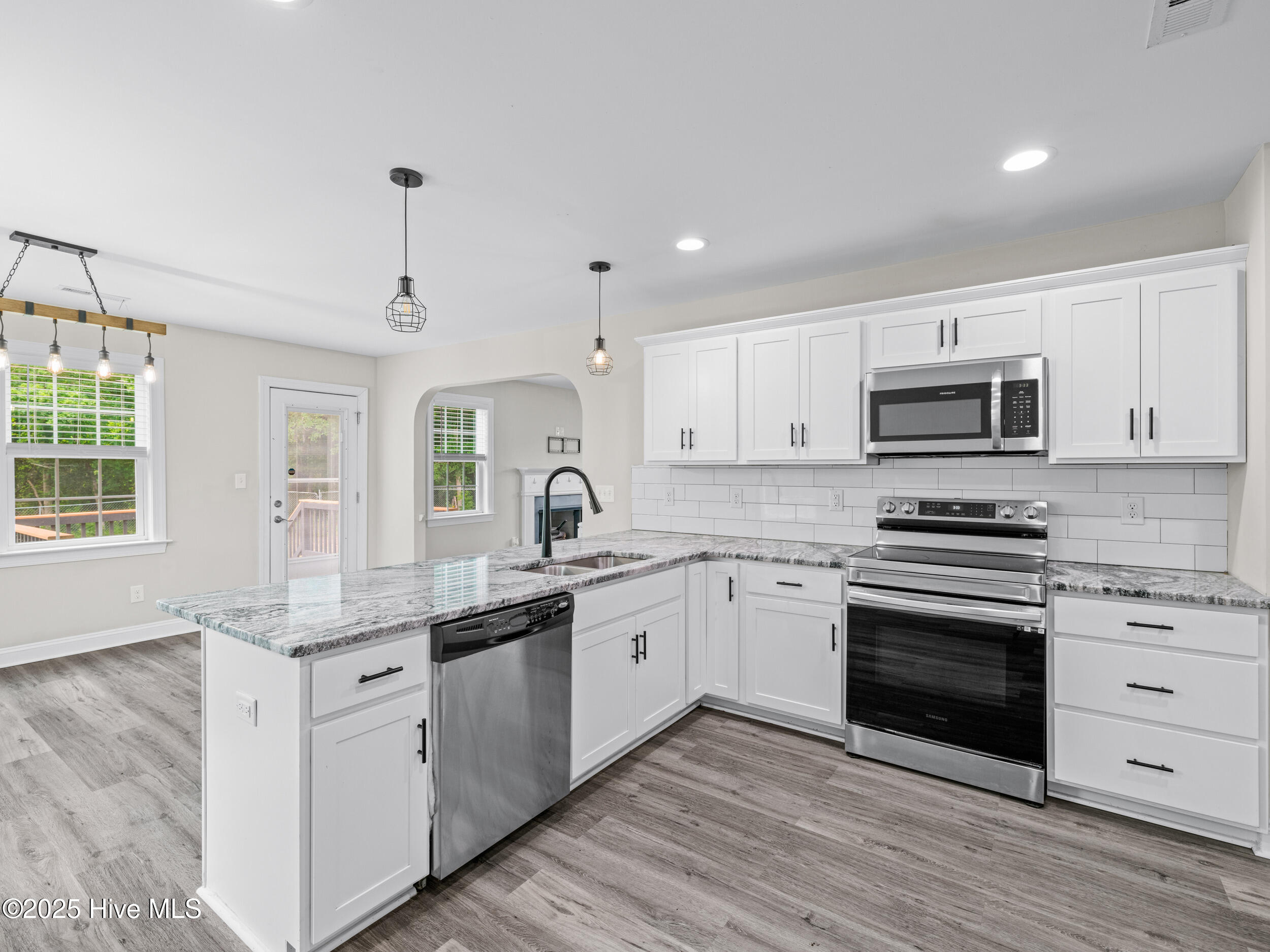 606 Sonata Court Property Photo 16