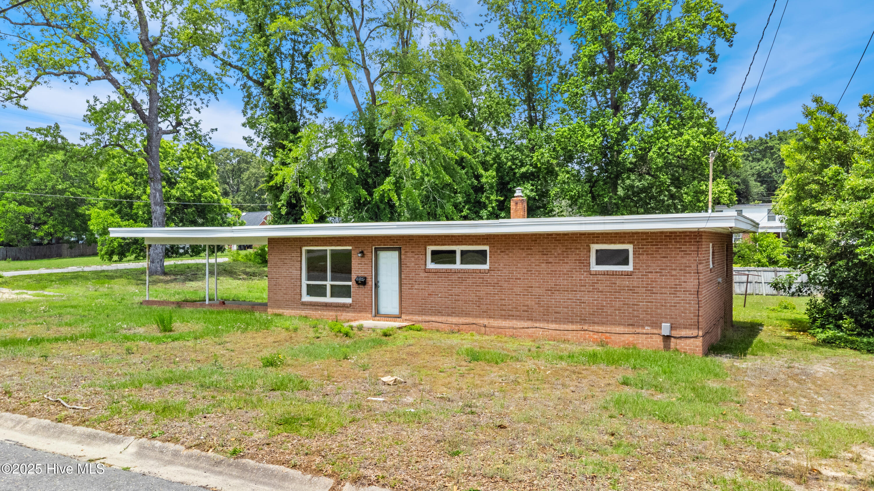 1901 Rose Street Property Photo 1