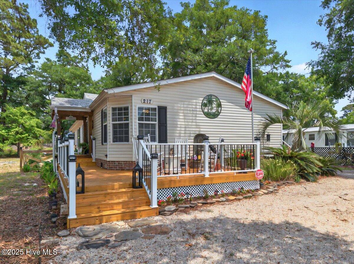 217 Magnolia Drive Property Photo 1