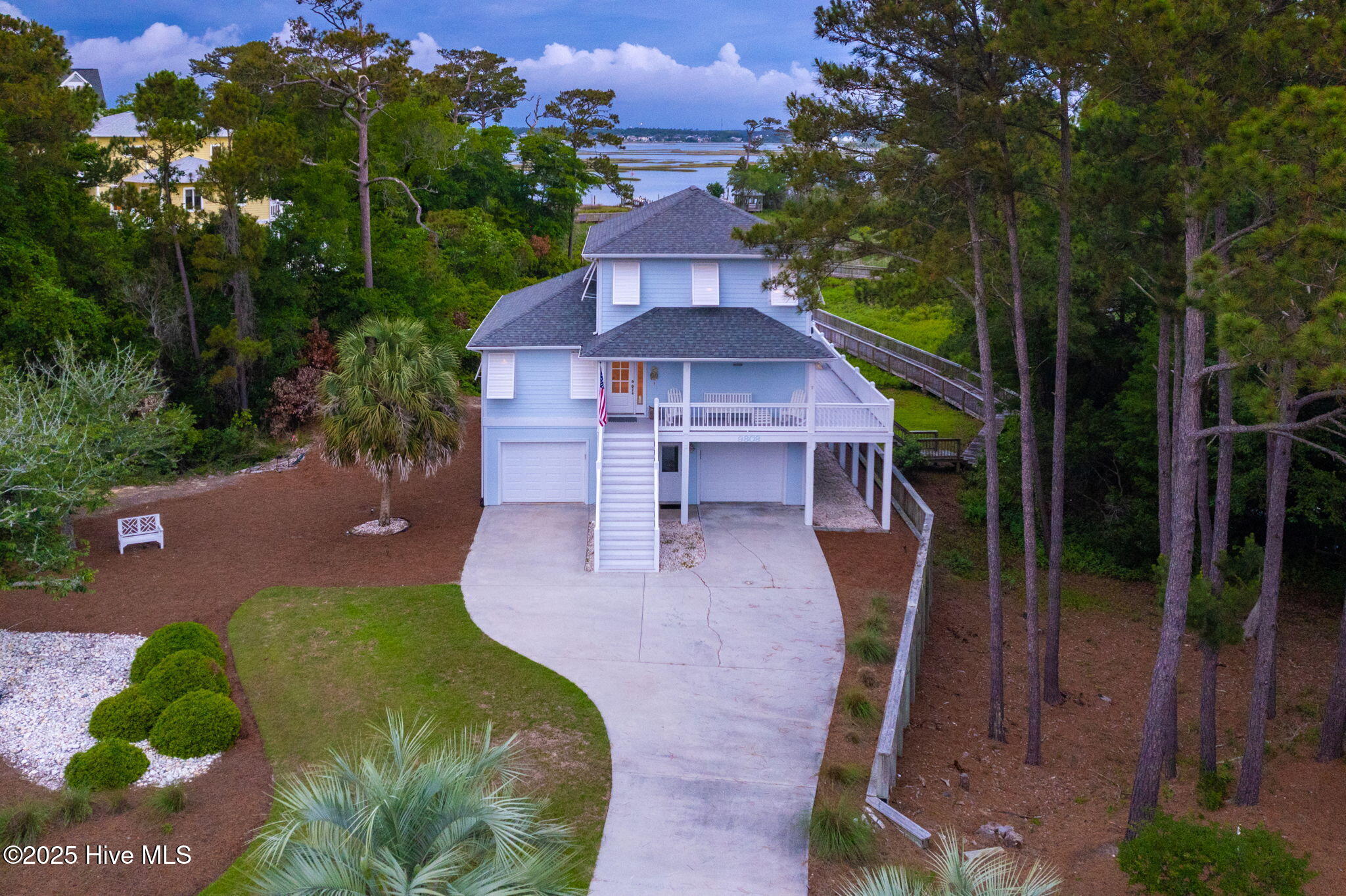 9808 Clarendon Drive Property Photo
